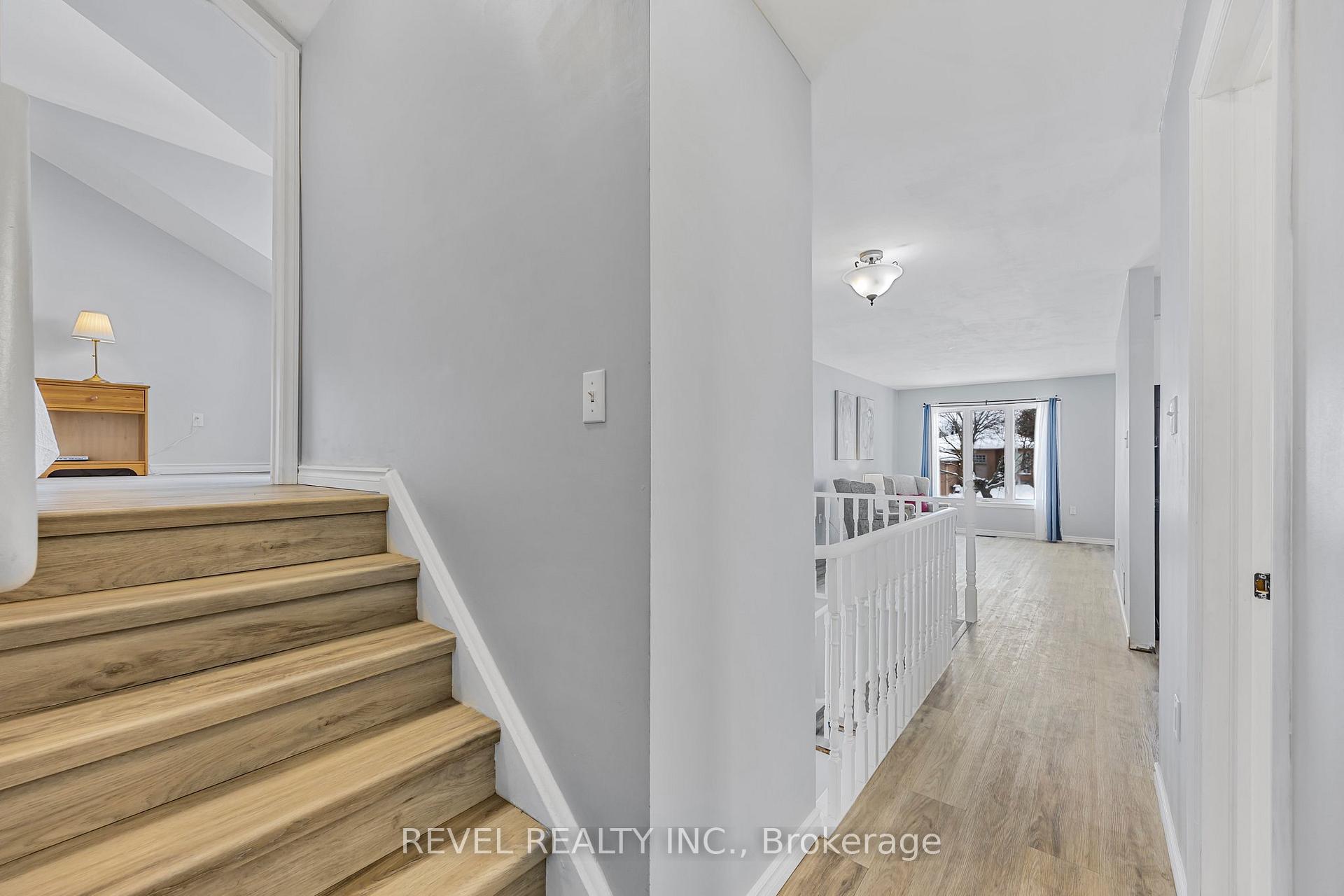 Photo 19 of 12 Ward Drive, Barrie, Painswick North — HOMEH