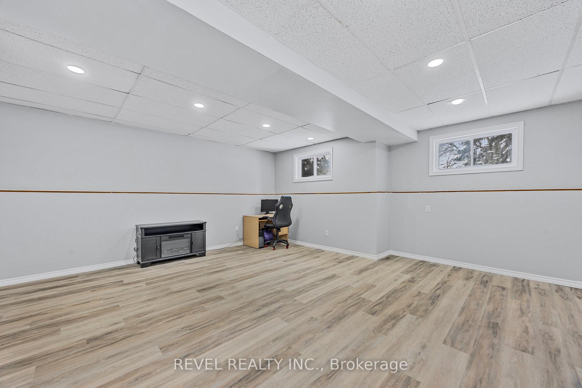 Photo 24 of 12 Ward Drive, Barrie, Painswick North — HOMEH