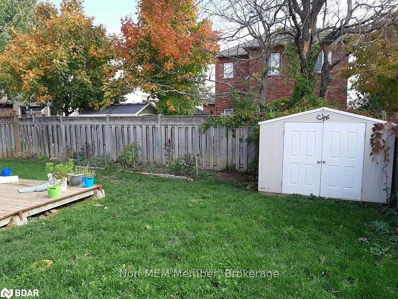 Photo 5 of 90 O'Shaughnessy Crescent, Barrie, Holly — HOMEH