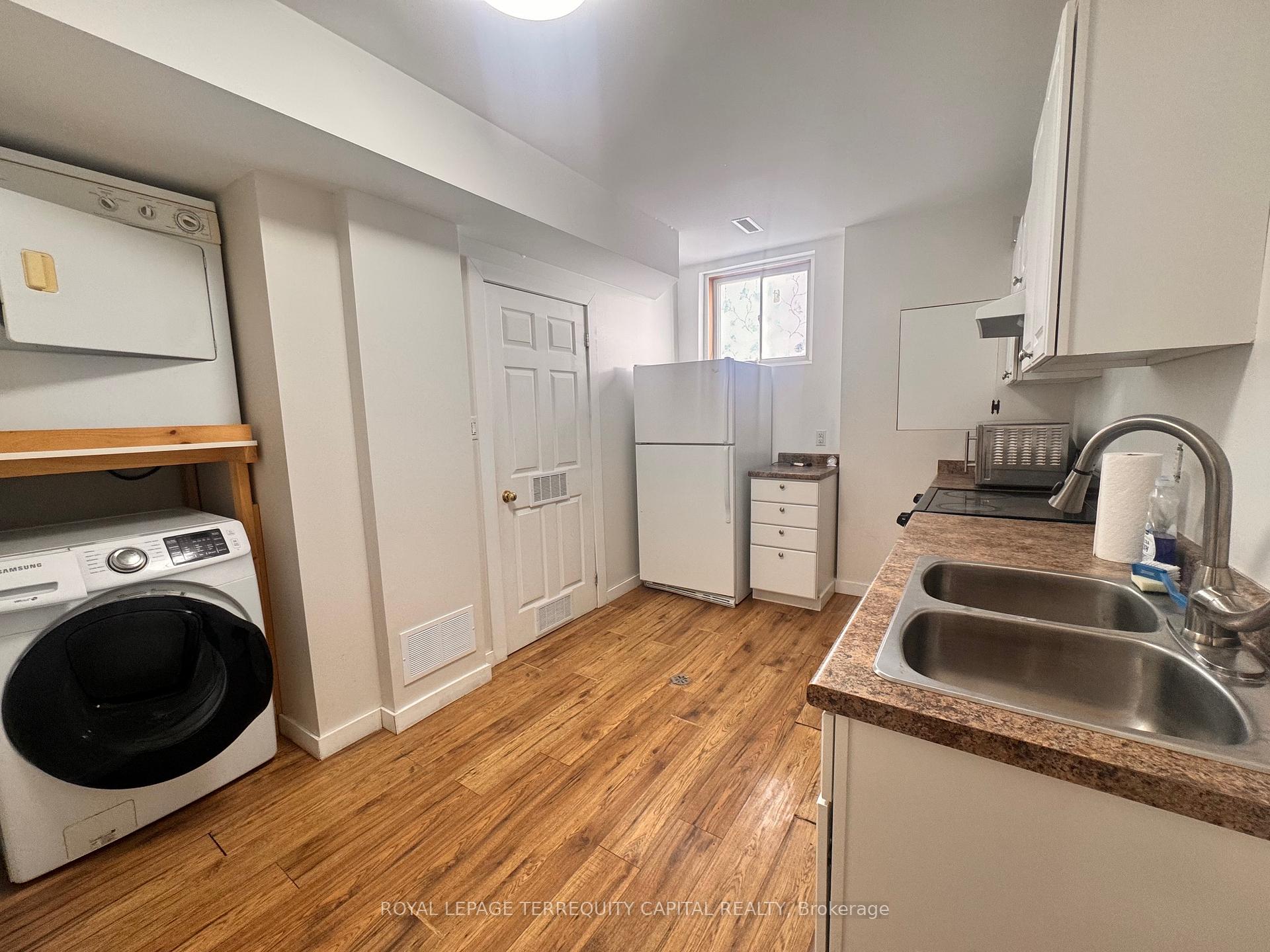 Photo 15 of 90 O'Shaughnessy Crescent, Barrie, Holly — HOMEH