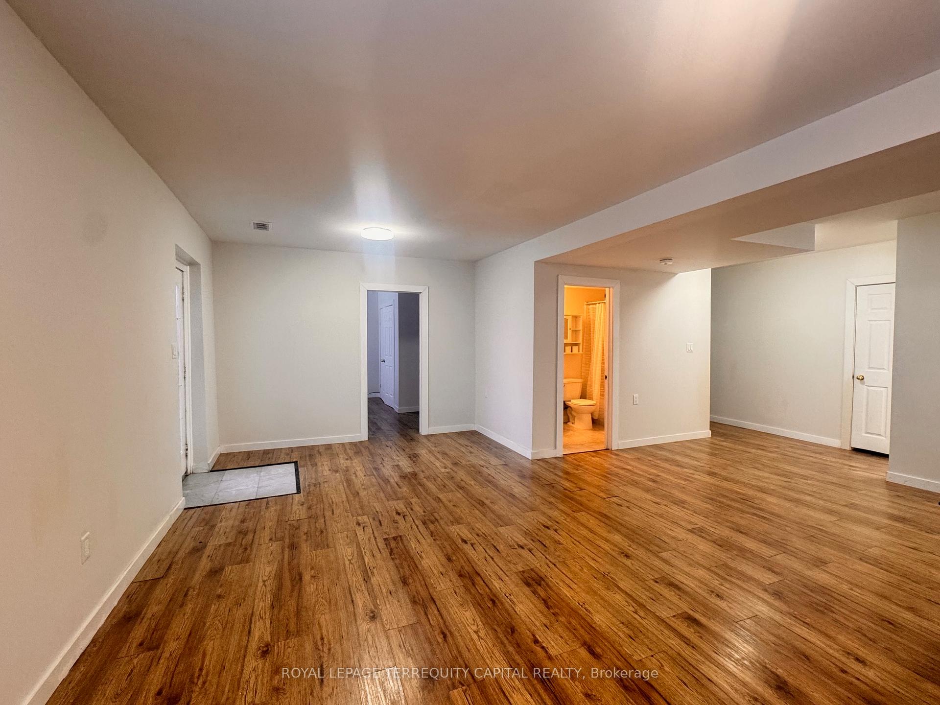 Photo 17 of 90 O'Shaughnessy Crescent, Barrie, Holly — HOMEH