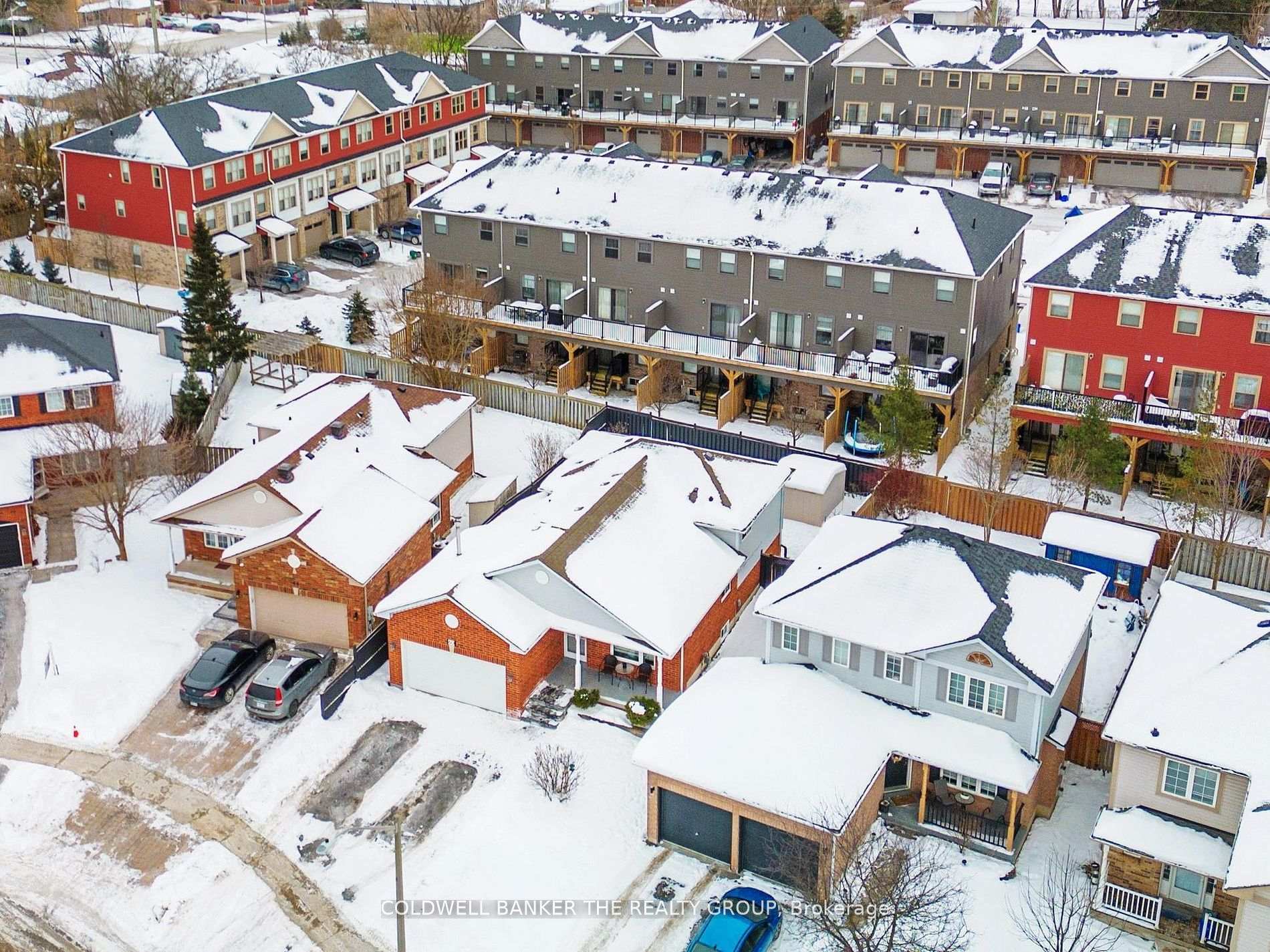Photo 2 of 60 Draper Crescent, Barrie, Painswick North — HOMEH