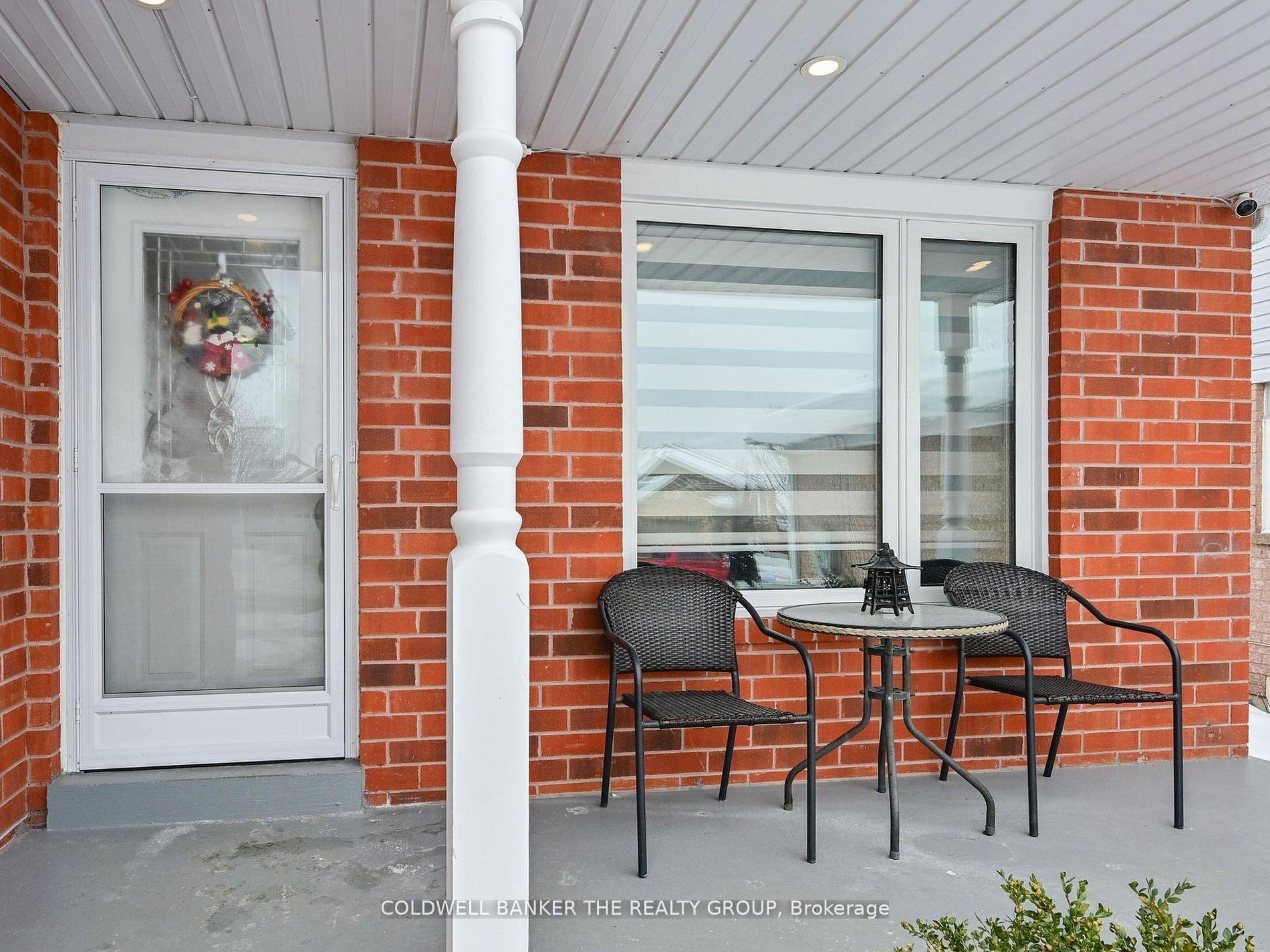 Photo 9 of 60 Draper Crescent, Barrie, Painswick North — HOMEH