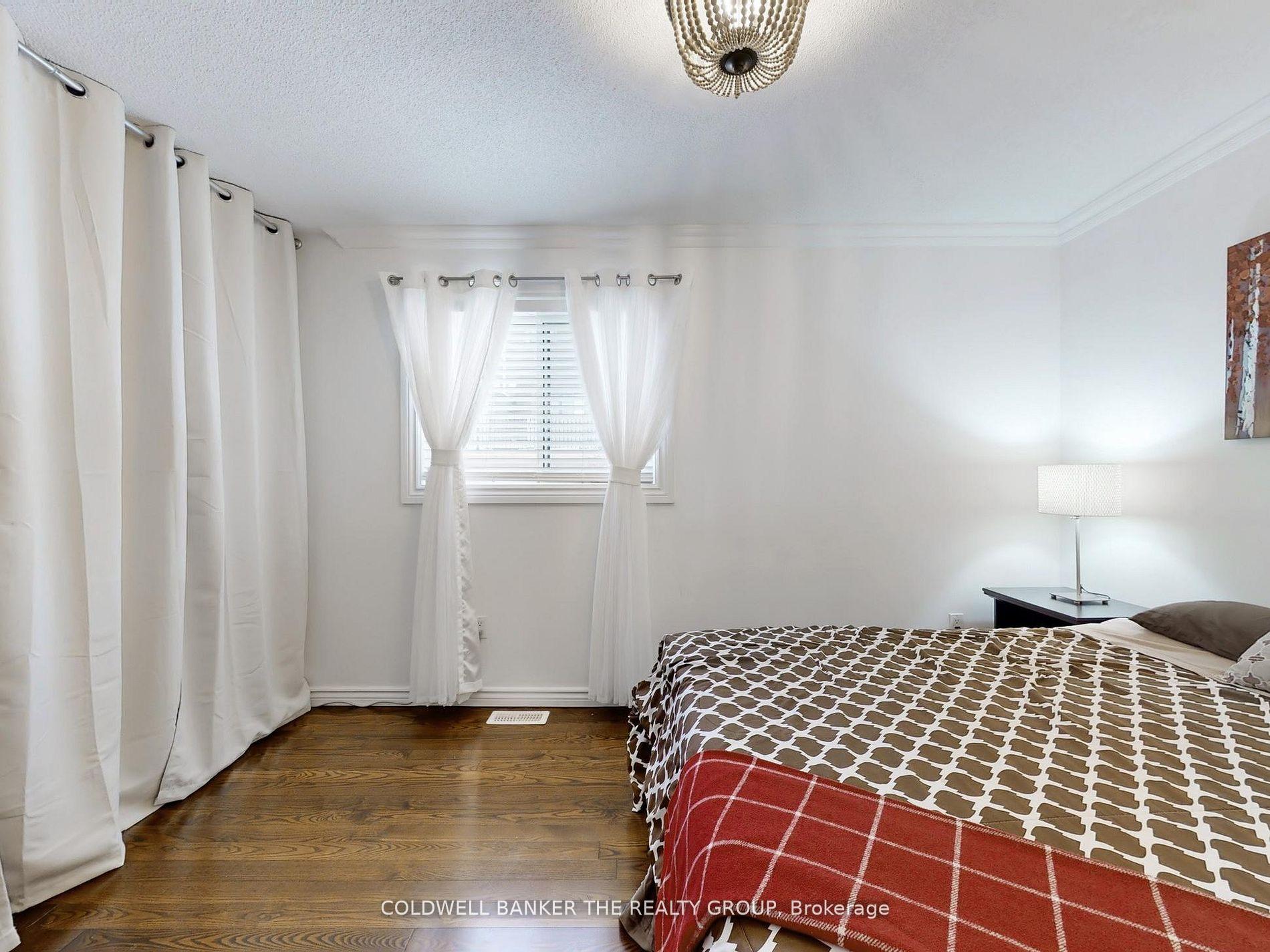 Photo 23 of 60 Draper Crescent, Barrie, Painswick North — HOMEH