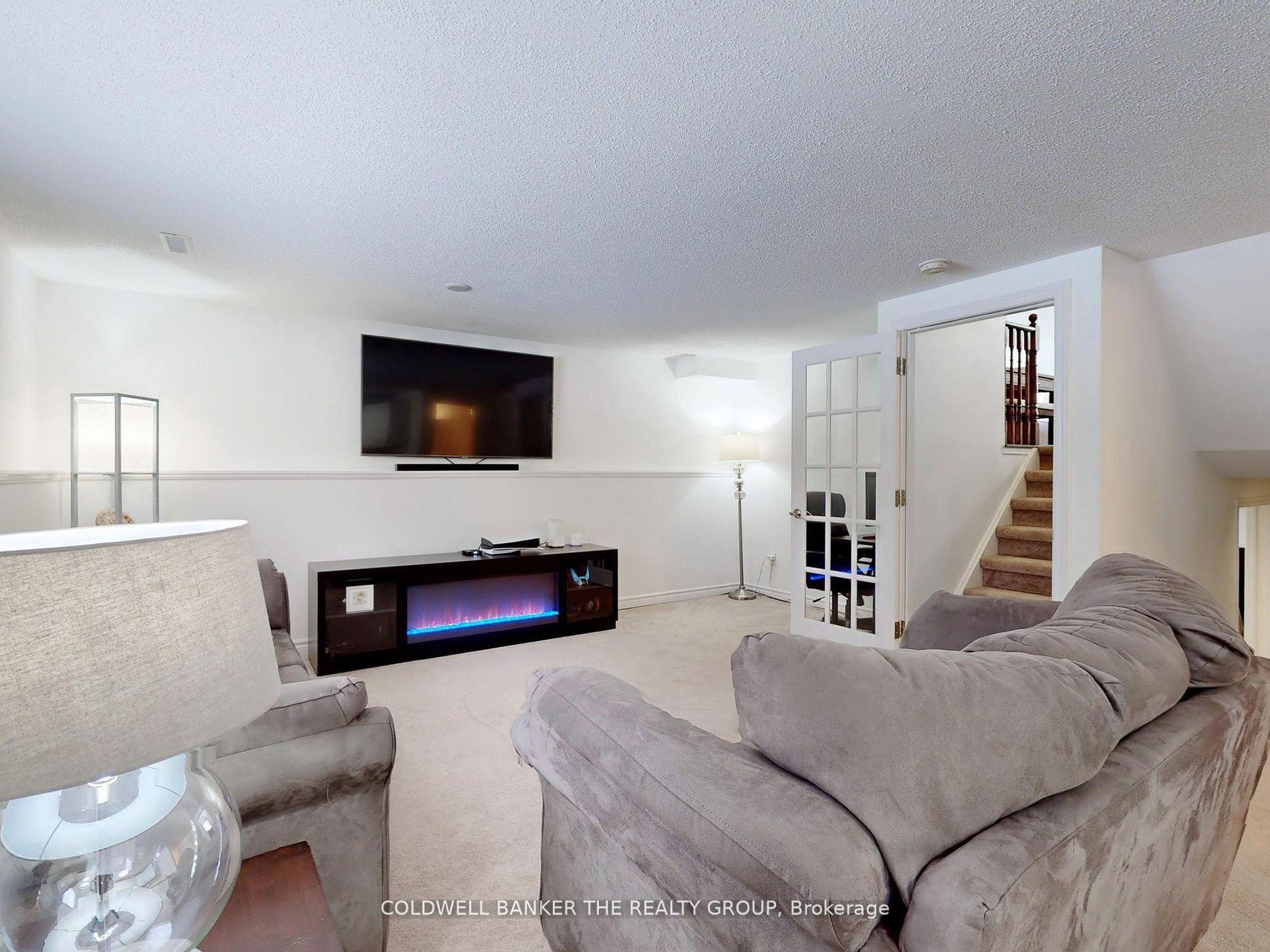 Photo 28 of 60 Draper Crescent, Barrie, Painswick North — HOMEH