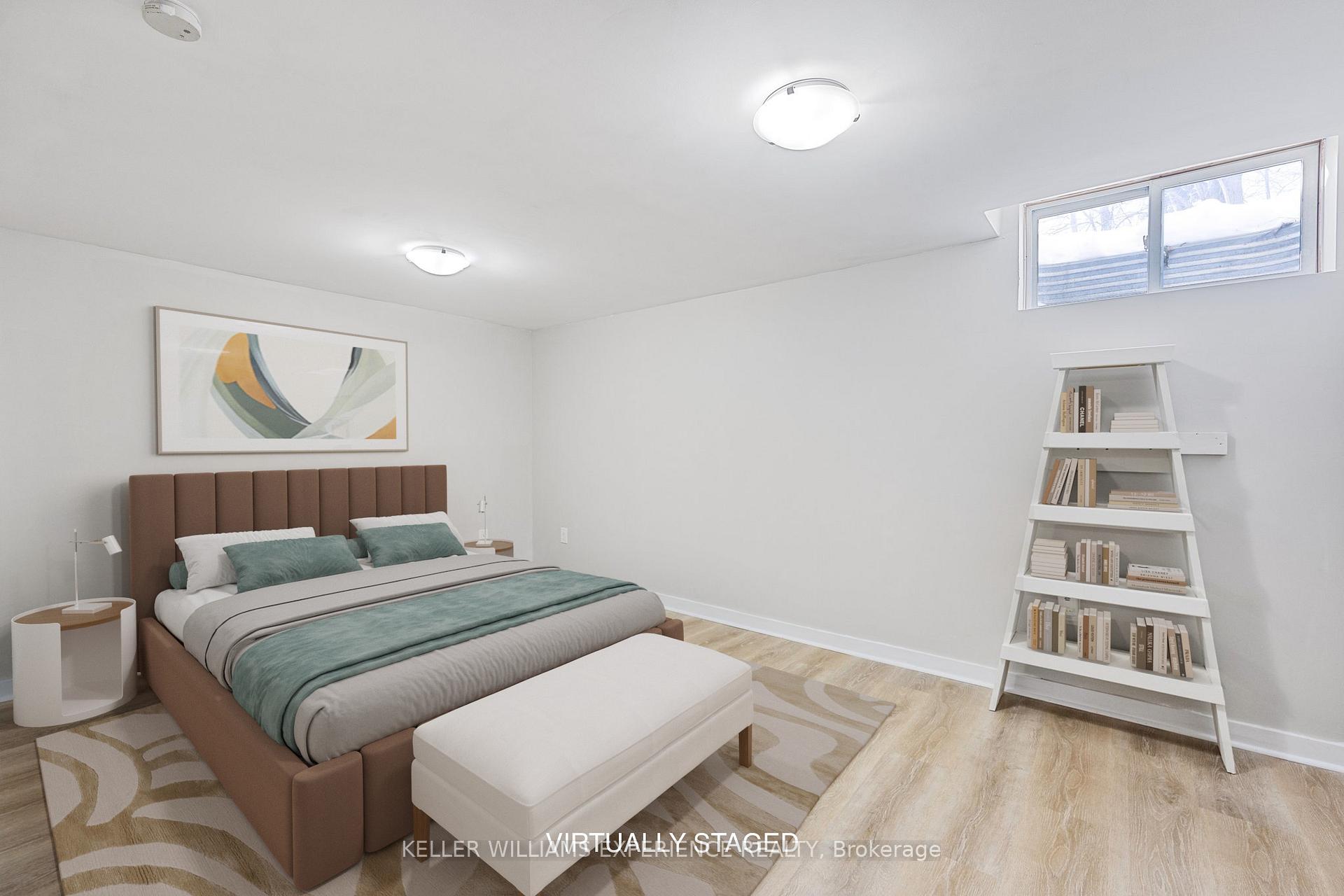 Photo 17 of 24 Shaw Crescent, Barrie, Letitia Heights — HOMEH