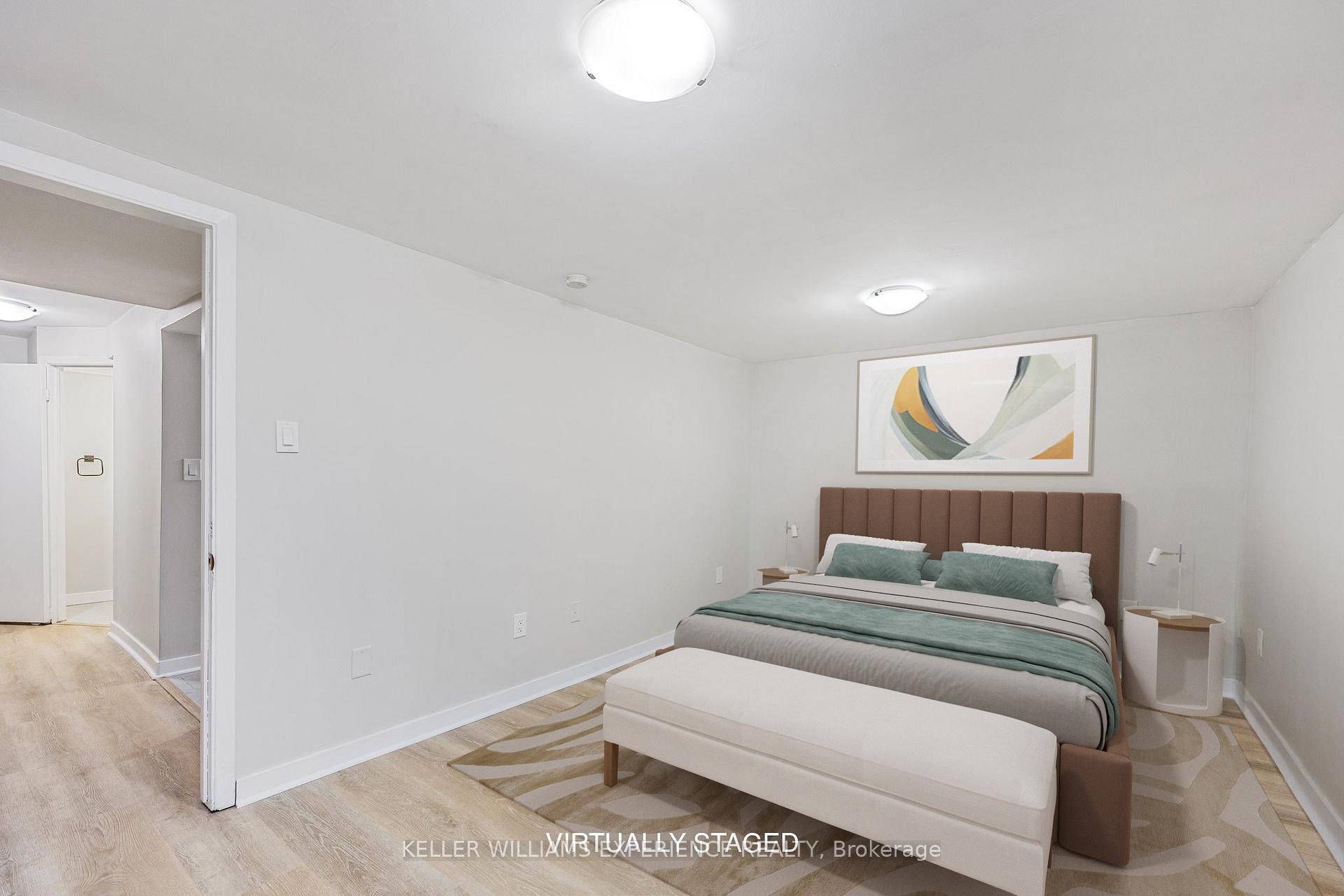 Photo 19 of 24 Shaw Crescent, Barrie, Letitia Heights — HOMEH