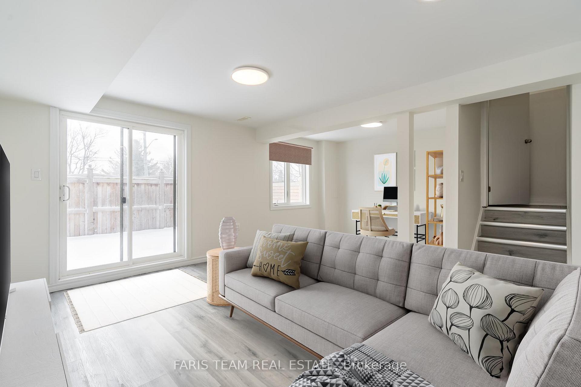 Photo 11 of 23 Bedford Estates Crescent, Barrie, Bayshore — HOMEH