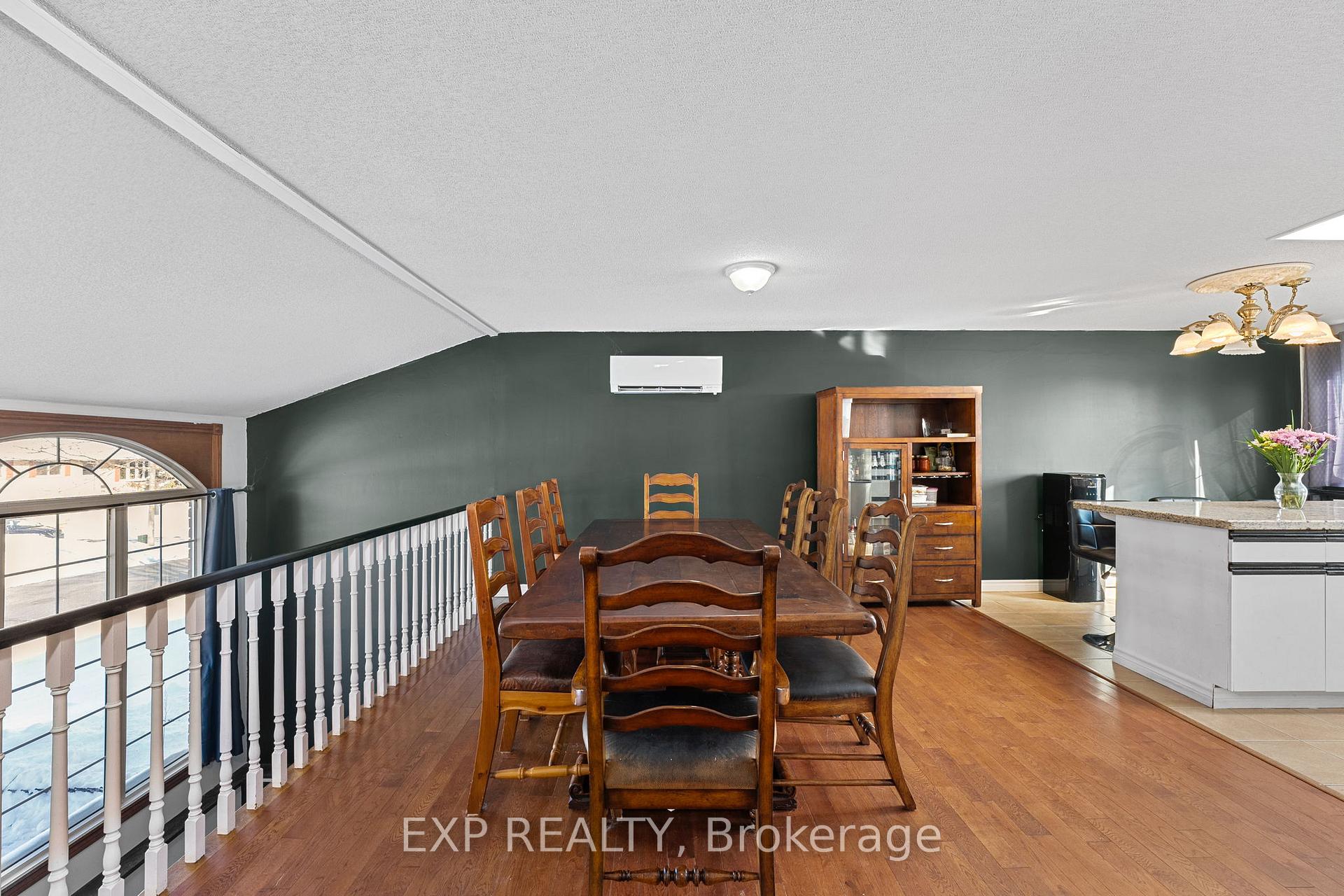 Photo 6 of 191 Letitia Street, Barrie, Letitia Heights — HOMEH