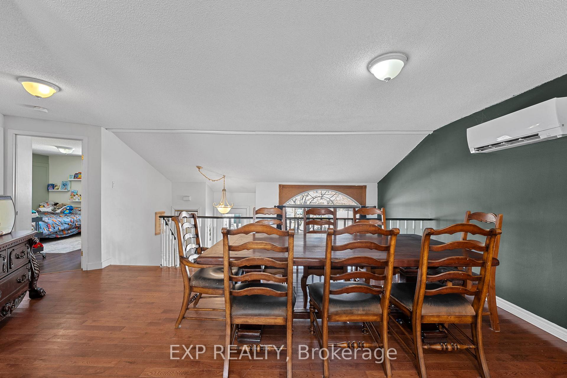 Photo 7 of 191 Letitia Street, Barrie, Letitia Heights — HOMEH
