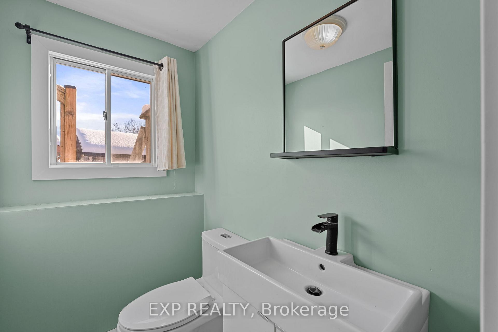 Photo 25 of 191 Letitia Street, Barrie, Letitia Heights — HOMEH