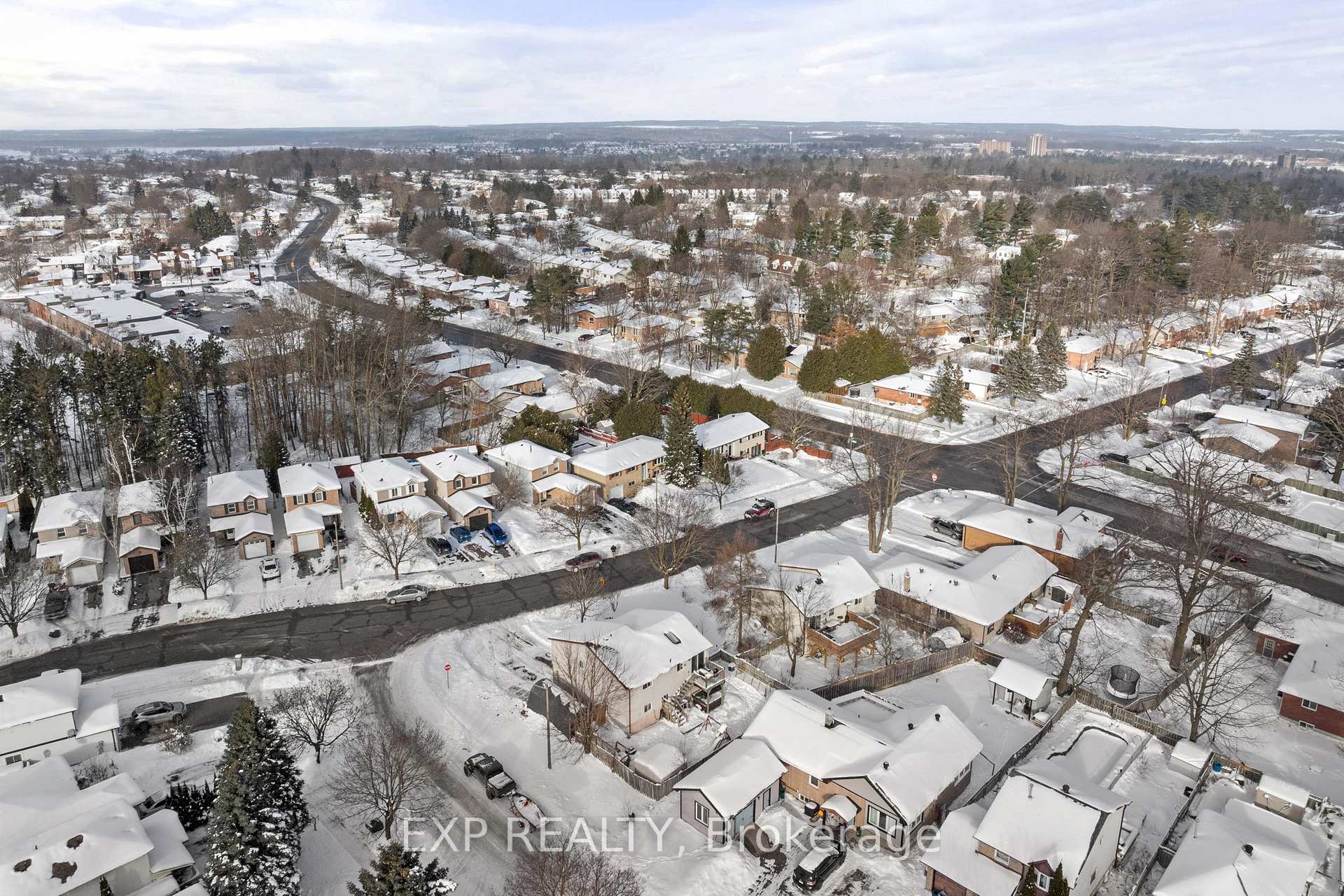 Photo 32 of 191 Letitia Street, Barrie, Letitia Heights — HOMEH
