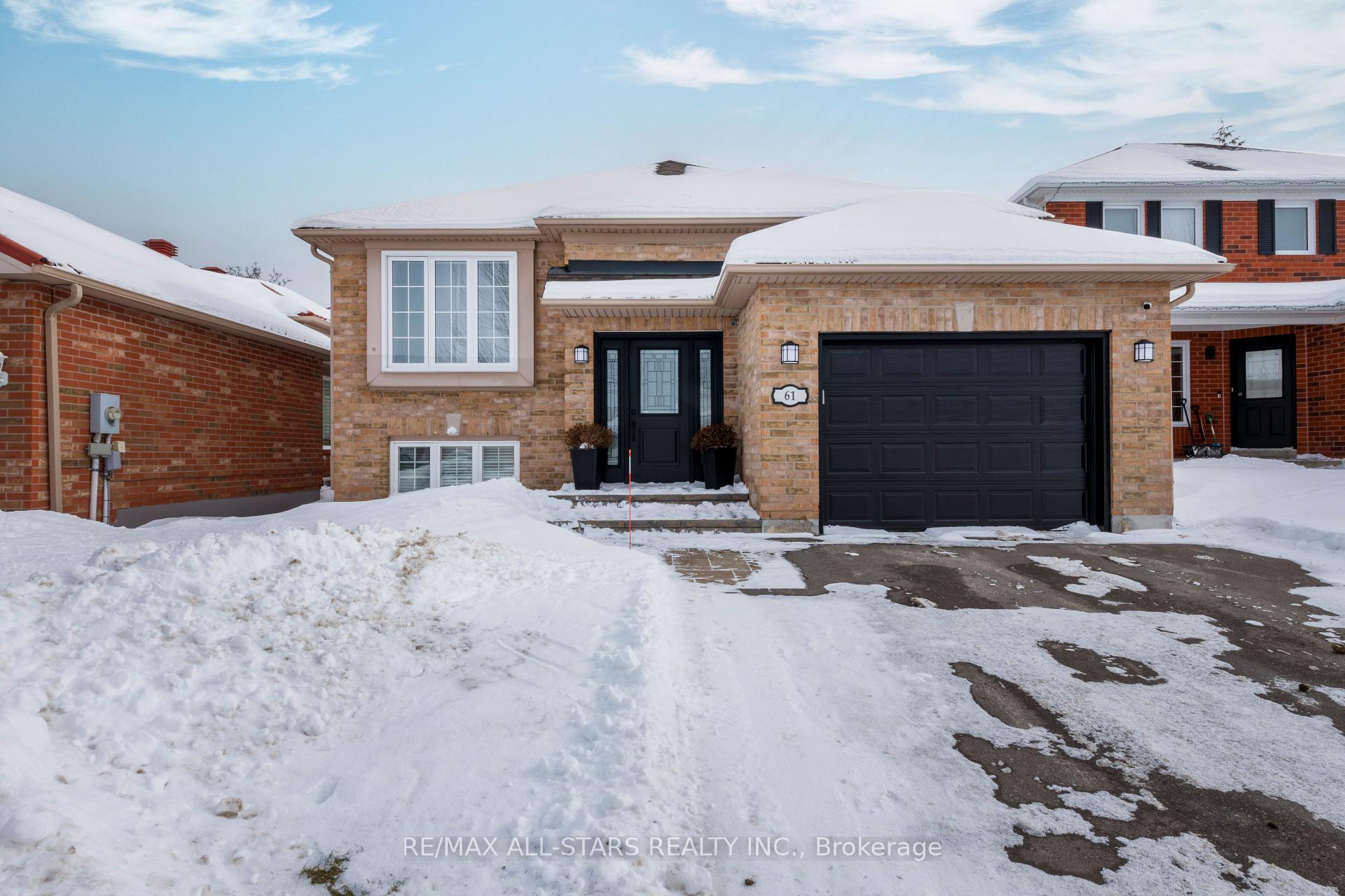 Photo 1 of 61 Leggott Avenue, Barrie, Painswick North — HOMEH