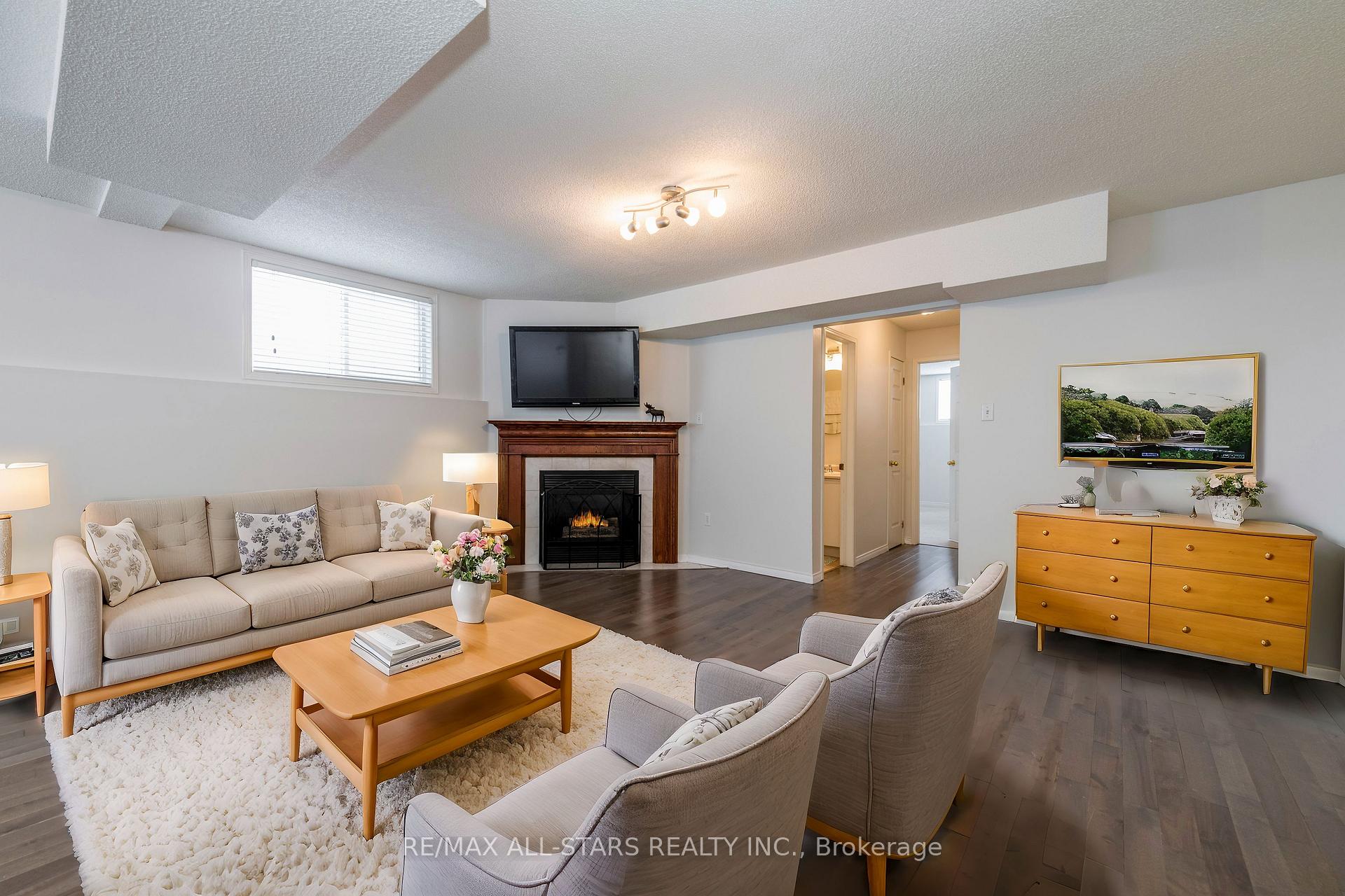Photo 17 of 61 Leggott Avenue, Barrie, Painswick North — HOMEH