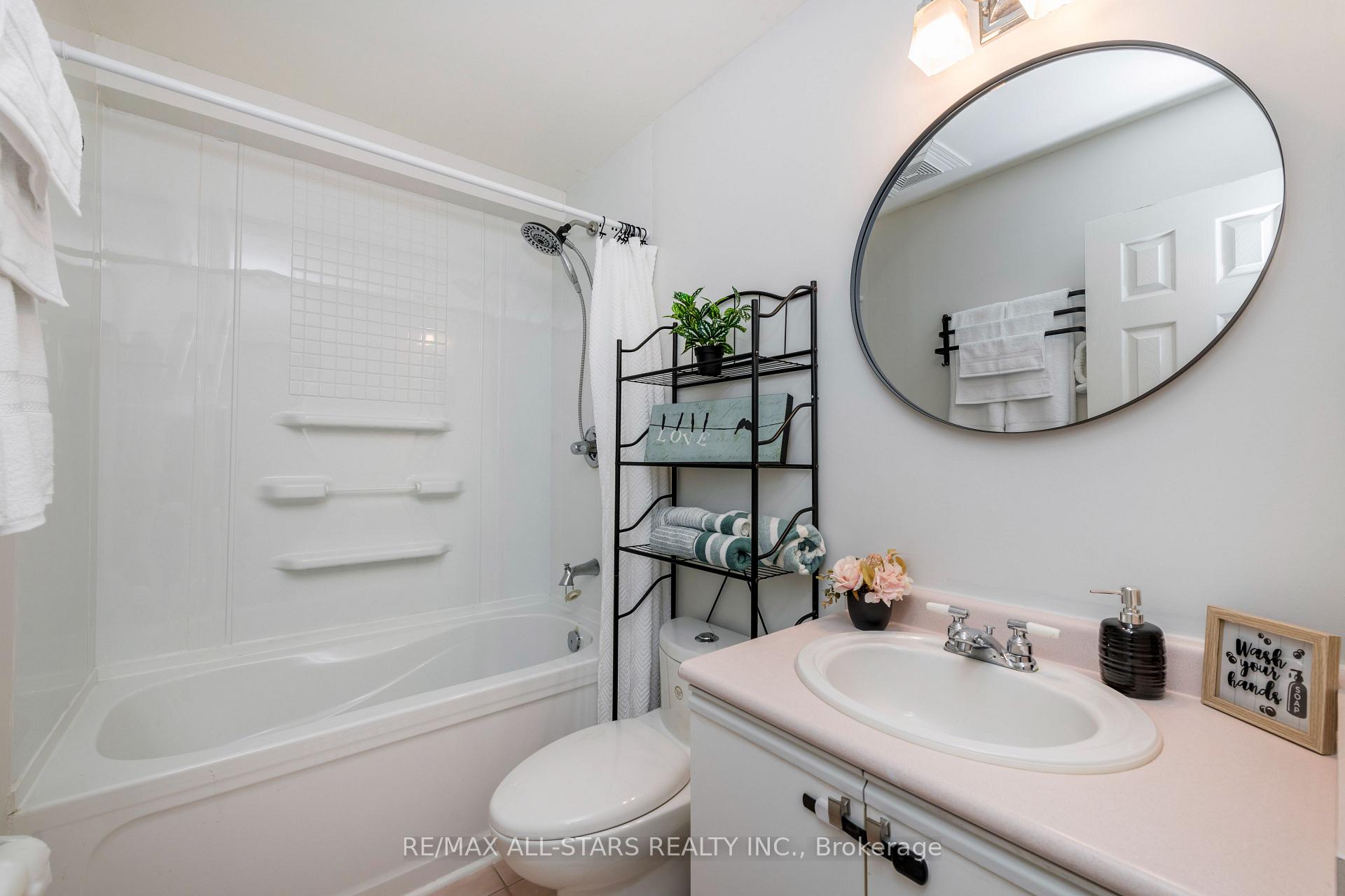 Photo 22 of 61 Leggott Avenue, Barrie, Painswick North — HOMEH