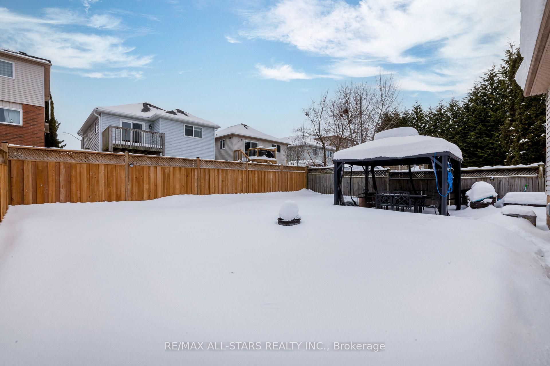 Photo 26 of 61 Leggott Avenue, Barrie, Painswick North — HOMEH