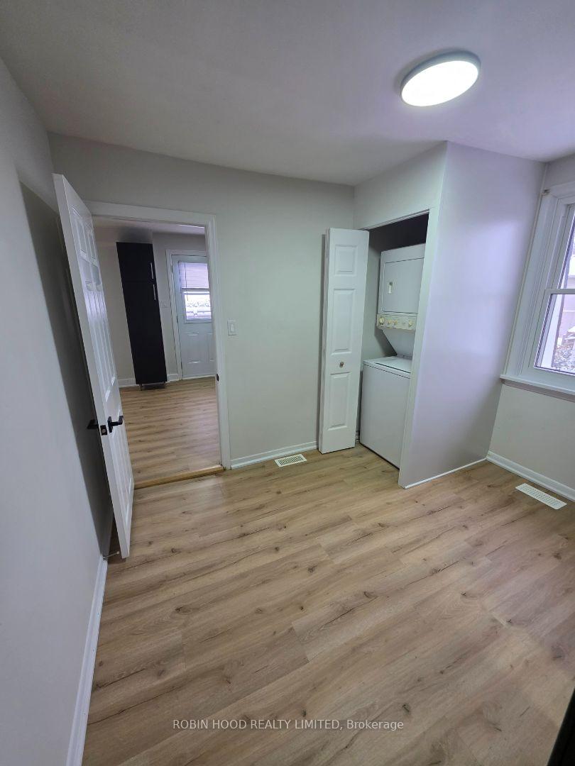 Photo 10 of Unit Unit 2, 1611 Maxime Street, Ottawa, Pineview — HOMEH
