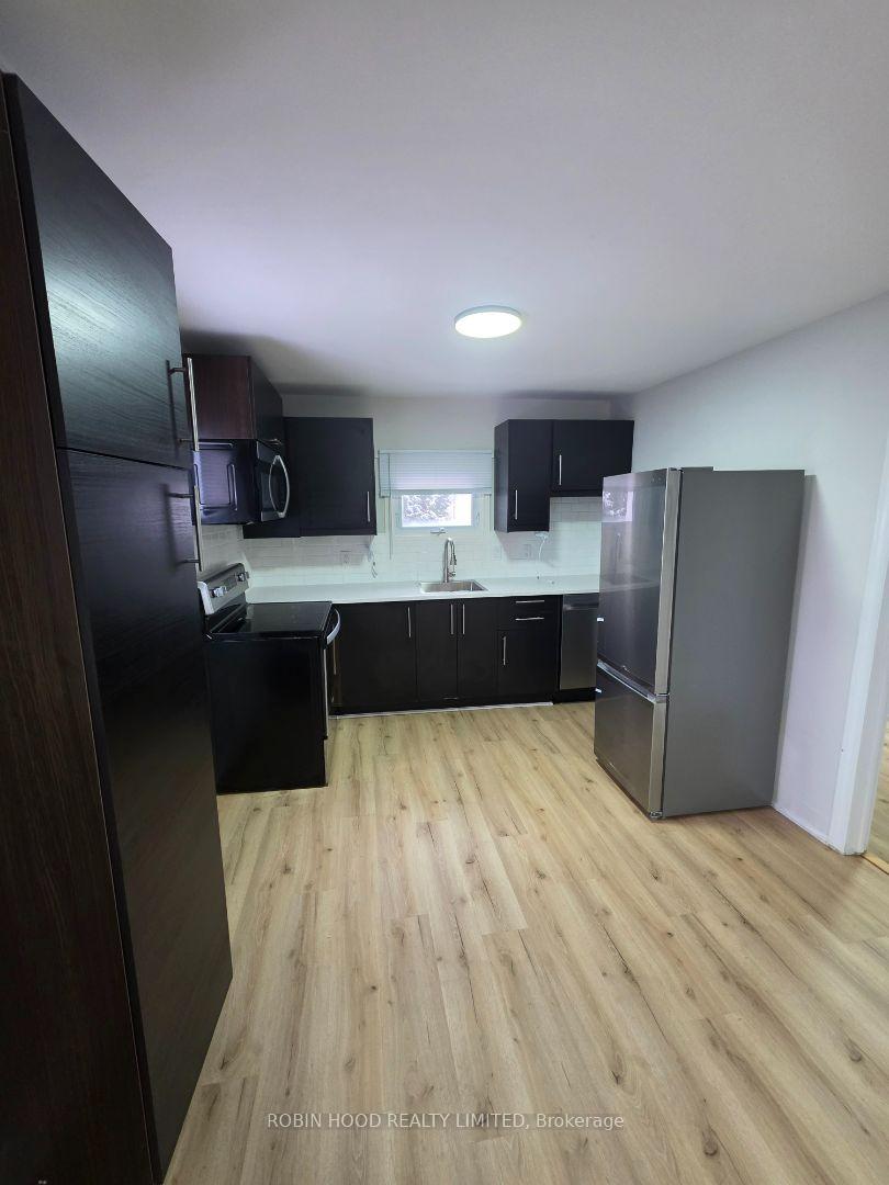 Photo 9 of Unit Unit 2, 1611 Maxime Street, Ottawa, Pineview — HOMEH