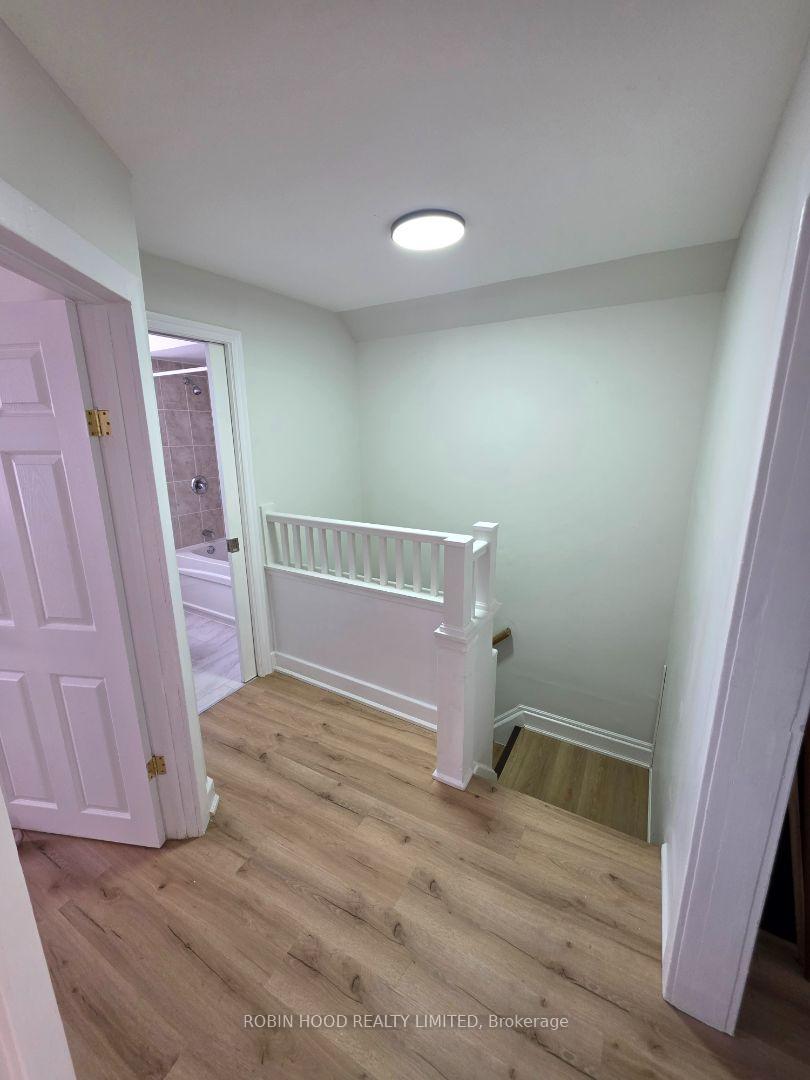 Photo 7 of Unit Unit 2, 1611 Maxime Street, Ottawa, Pineview — HOMEH
