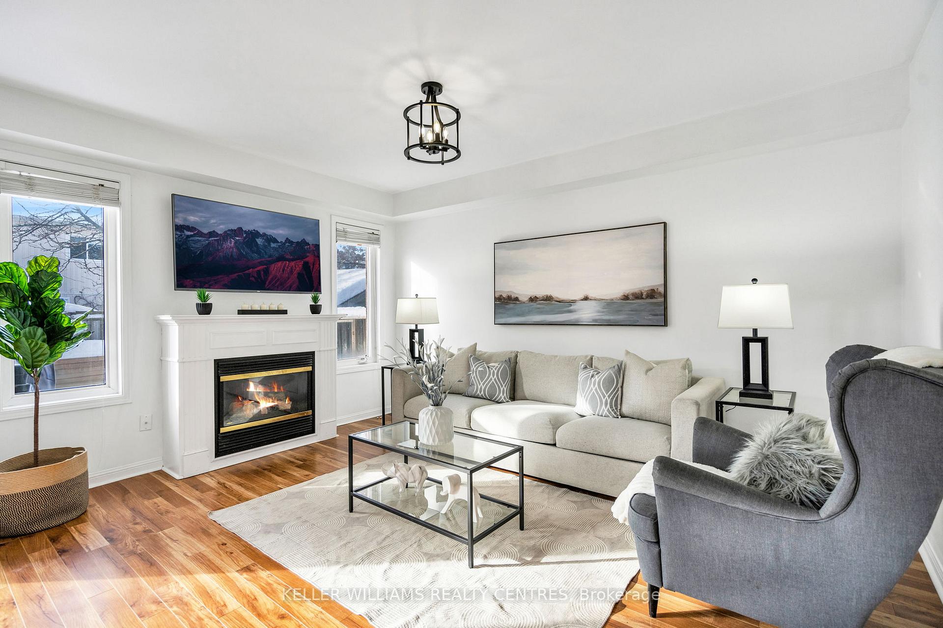 Photo 18 of 16 Succession Crescent, Barrie, Innis-Shore — HOMEH