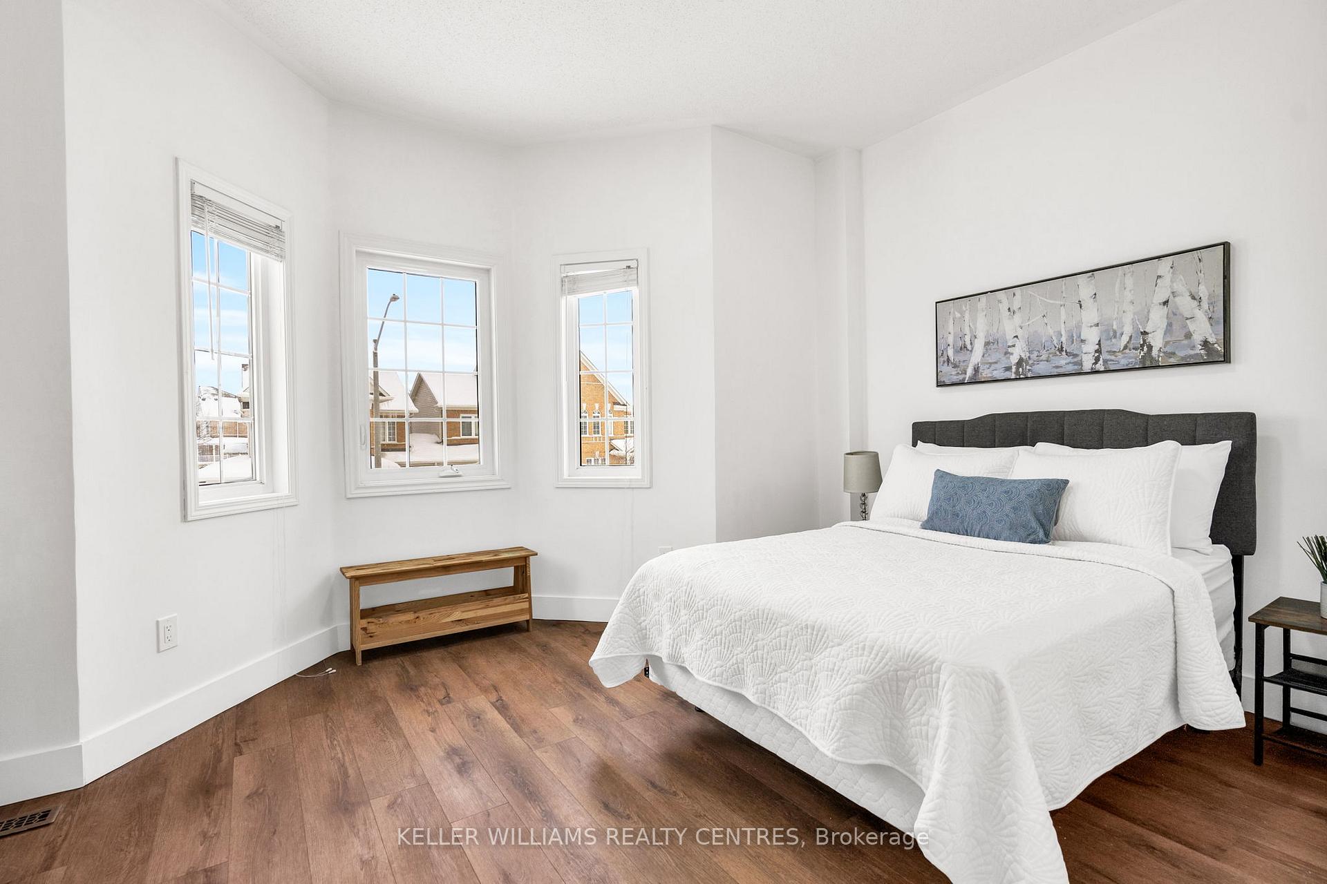 Photo 26 of 16 Succession Crescent, Barrie, Innis-Shore — HOMEH