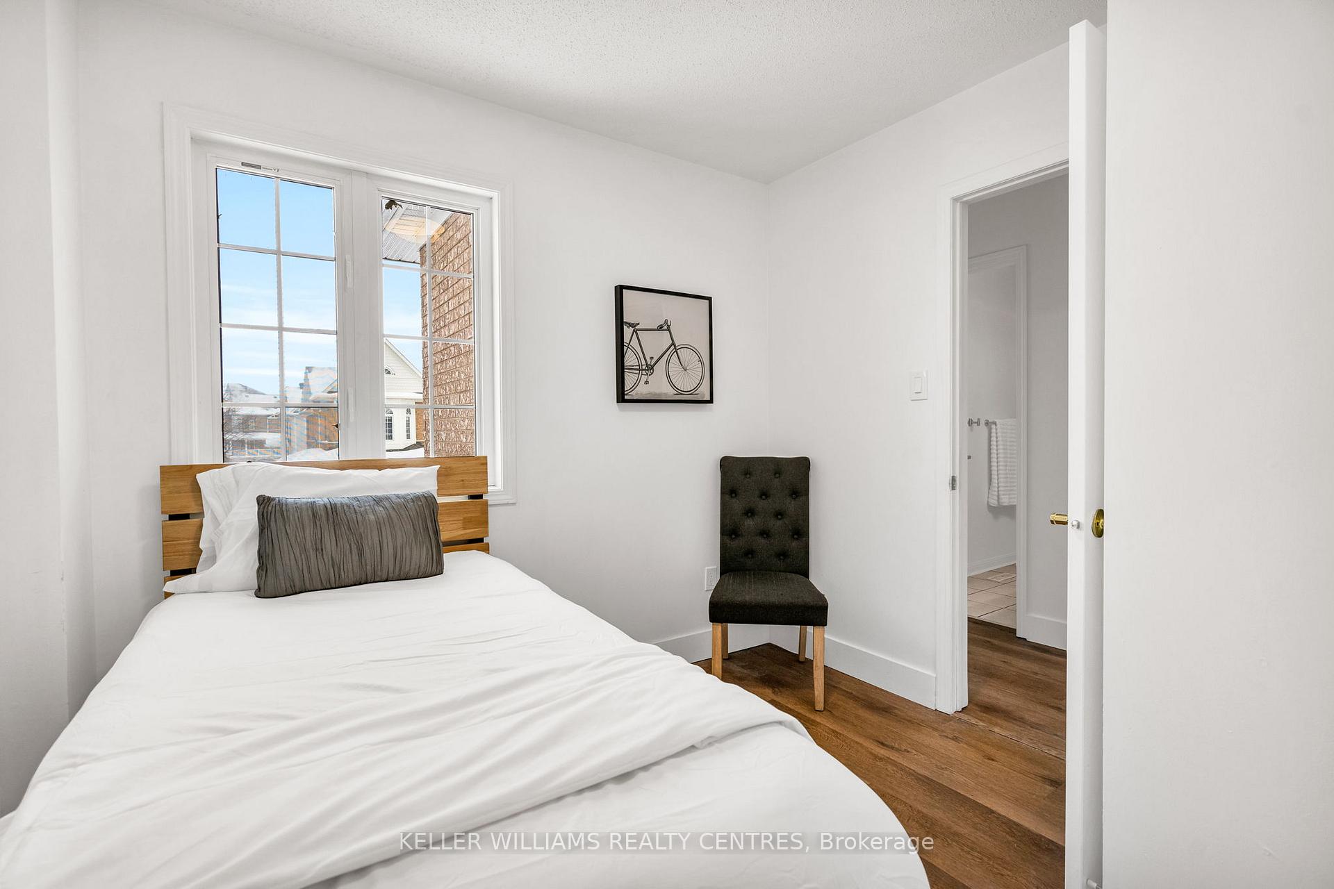 Photo 29 of 16 Succession Crescent, Barrie, Innis-Shore — HOMEH