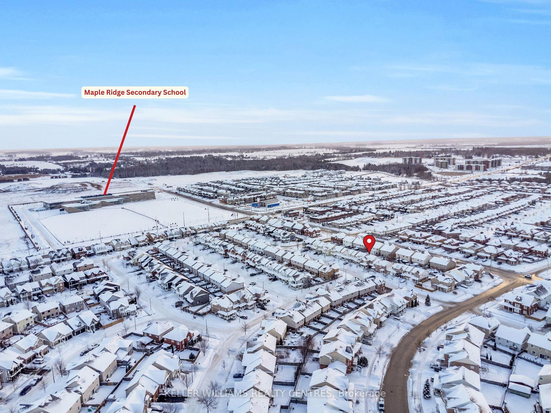 Photo 40 of 16 Succession Crescent, Barrie, Innis-Shore — HOMEH