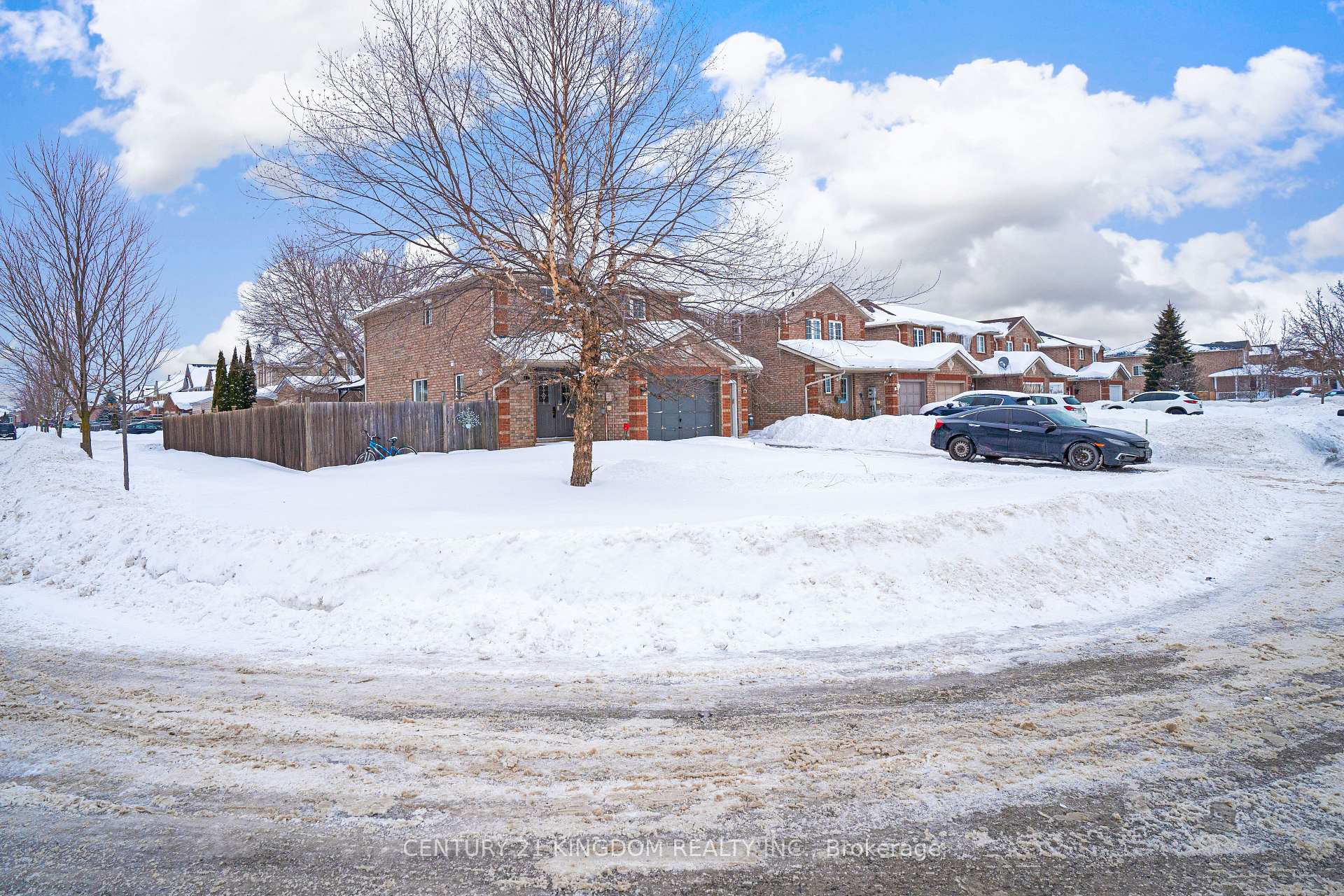 Photo 39 of 16 Epsom Road, Barrie, Georgian Drive — HOMEH