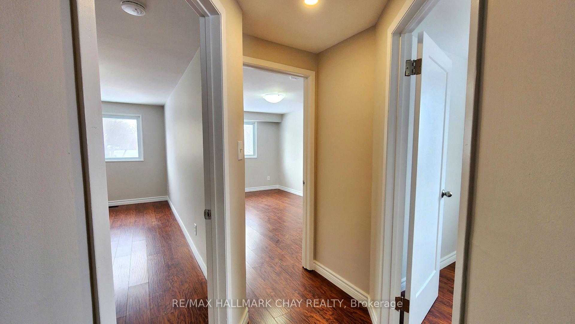 Photo 5 of 23B College Crescent, Barrie, Grove East — HOMEH