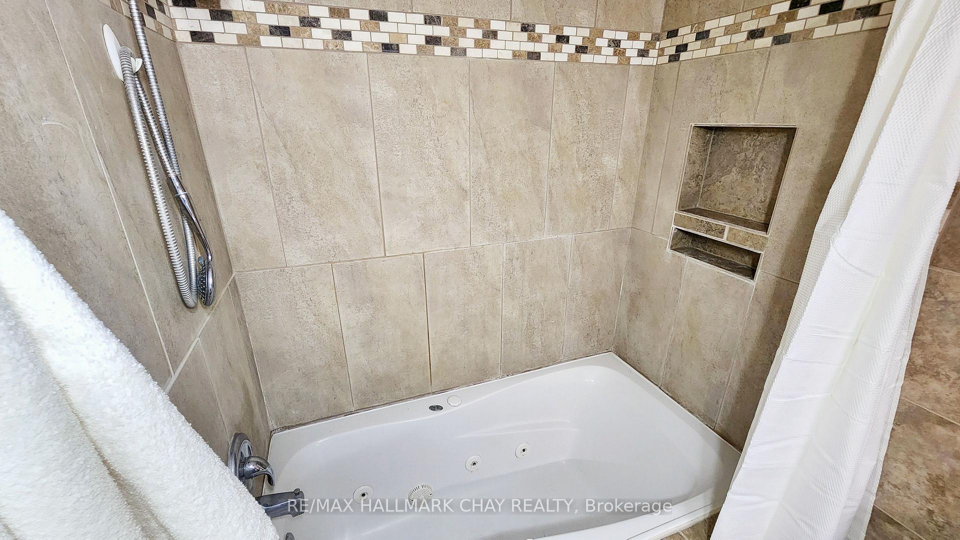 Photo 10 of 23B College Crescent, Barrie, Grove East — HOMEH