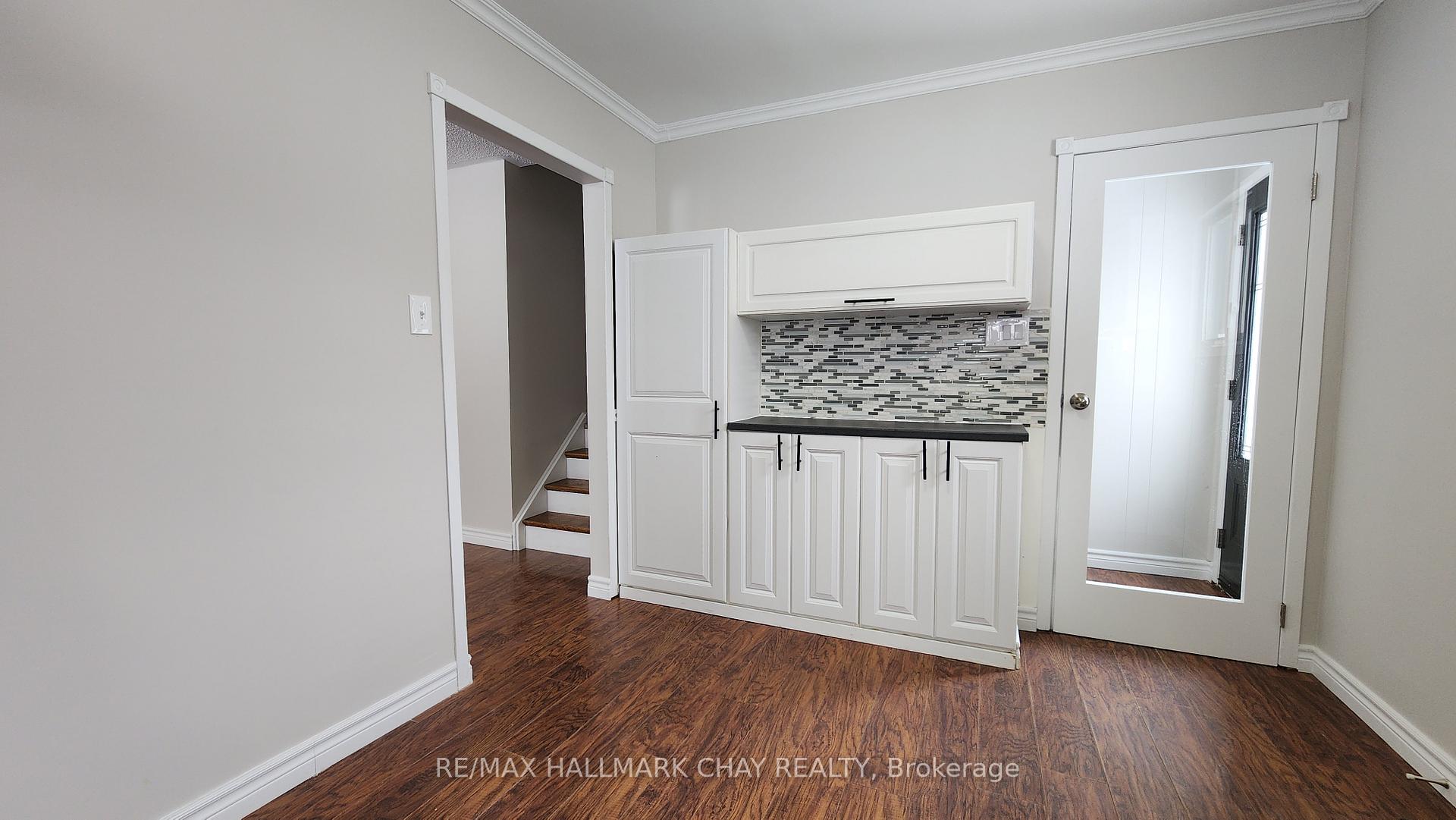 Photo 11 of 23B College Crescent, Barrie, Grove East — HOMEH