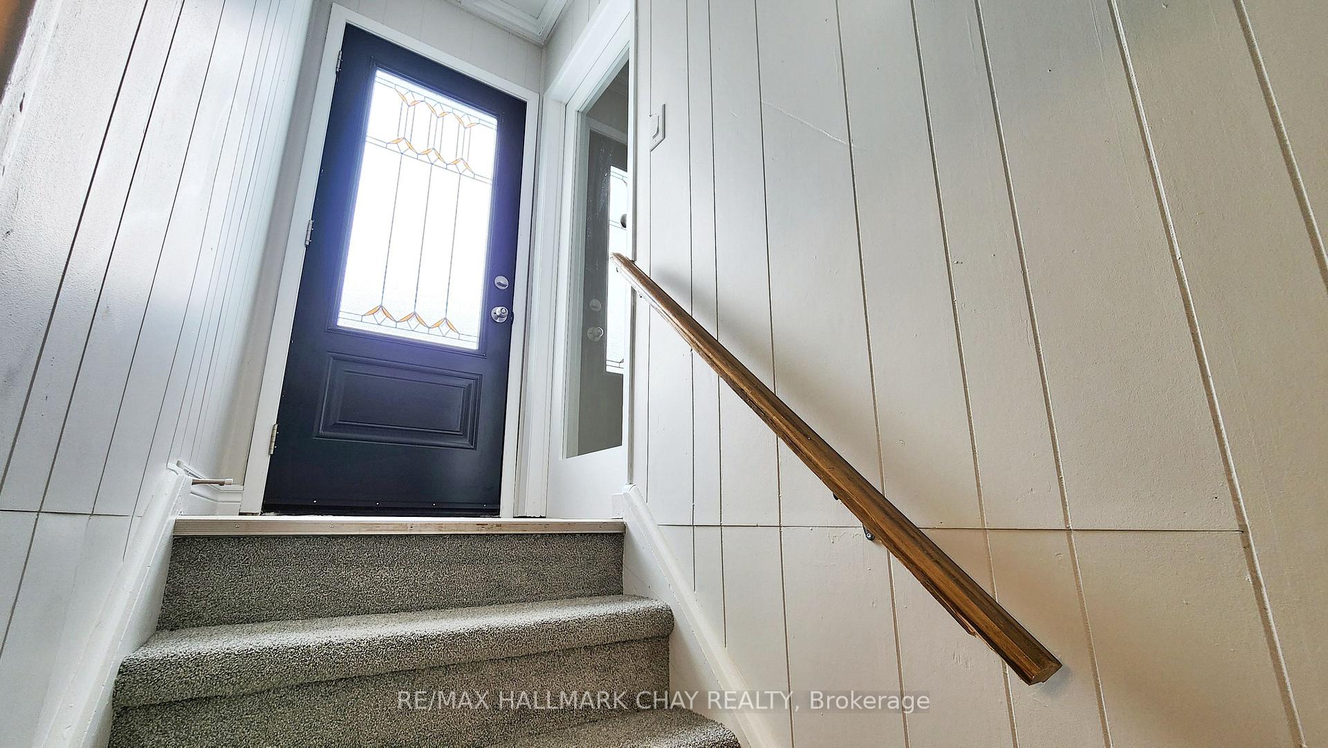 Photo 16 of 23B College Crescent, Barrie, Grove East — HOMEH
