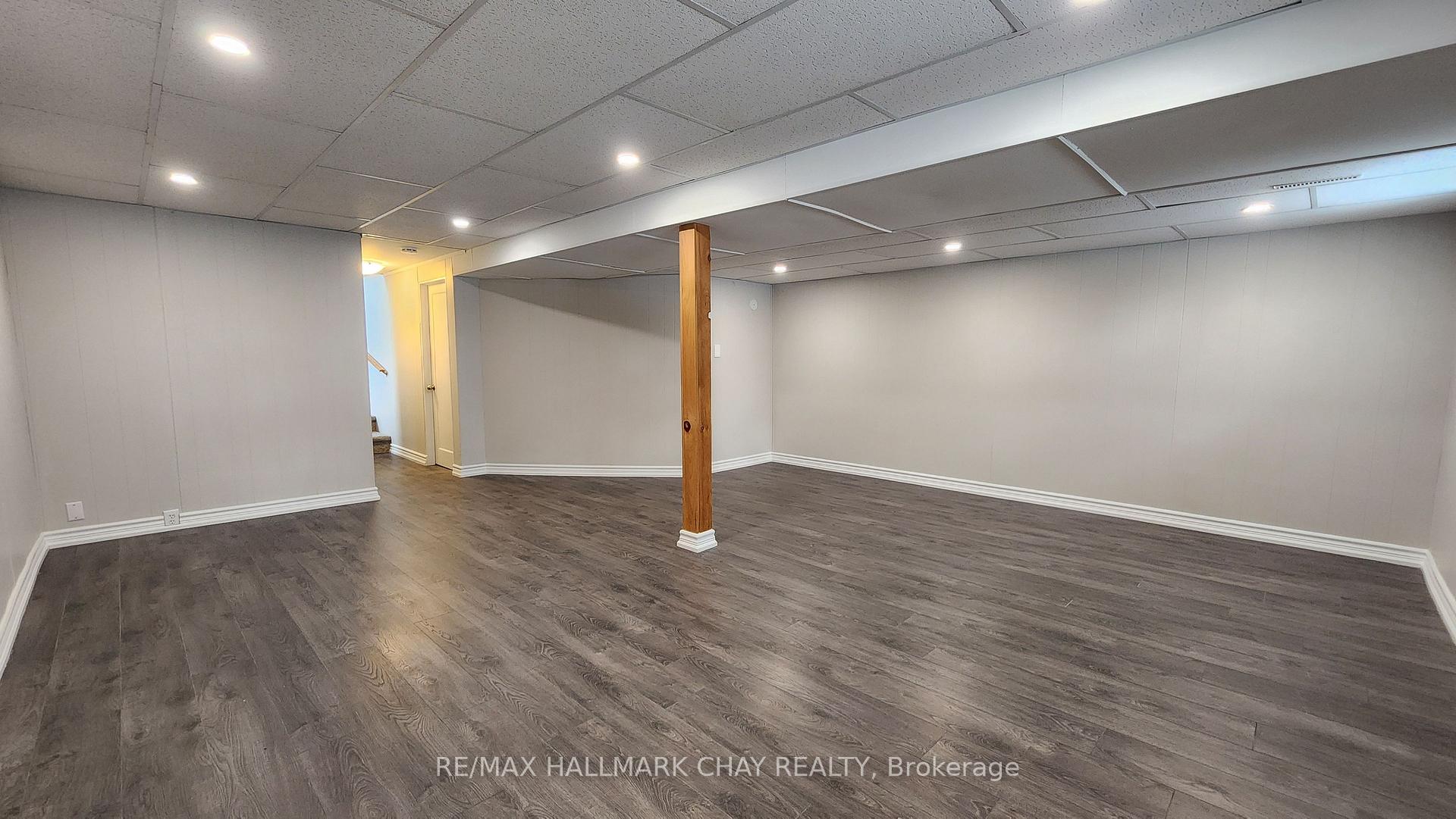 Photo 18 of 23B College Crescent, Barrie, Grove East — HOMEH