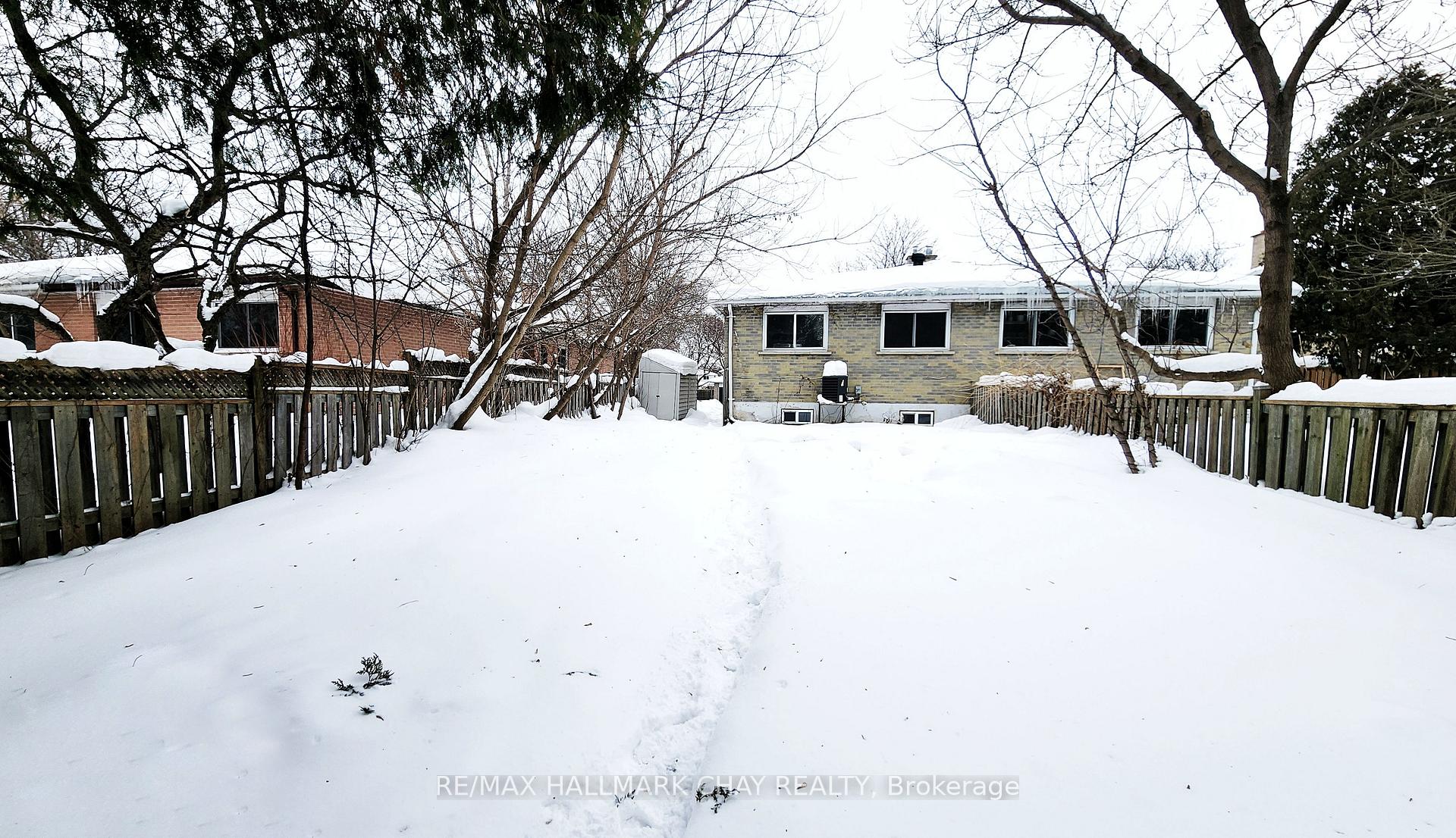 Photo 22 of 23B College Crescent, Barrie, Grove East — HOMEH