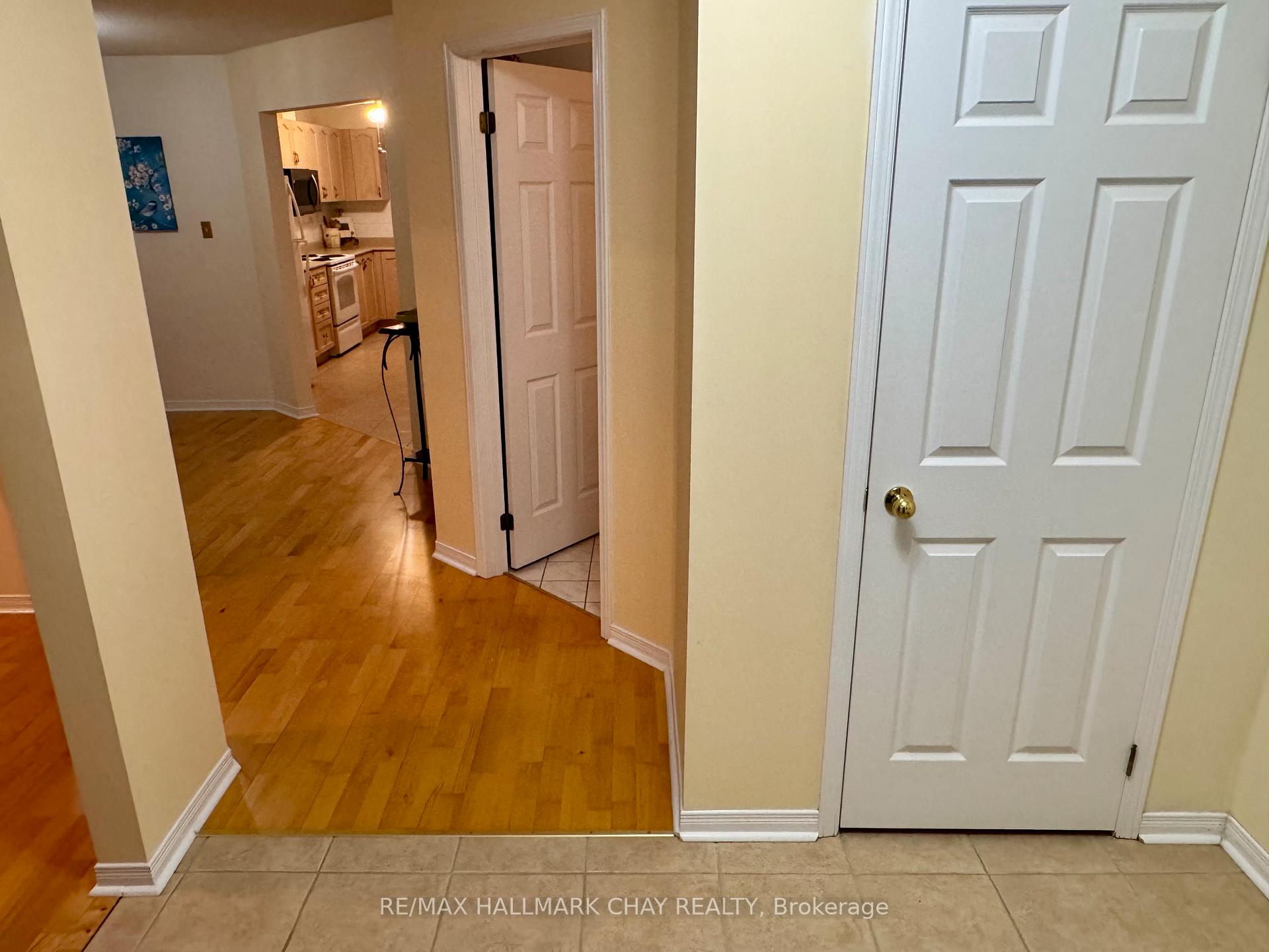 Photo 3 of 119 Livingstone Street E, Barrie, East Bayfield — HOMEH