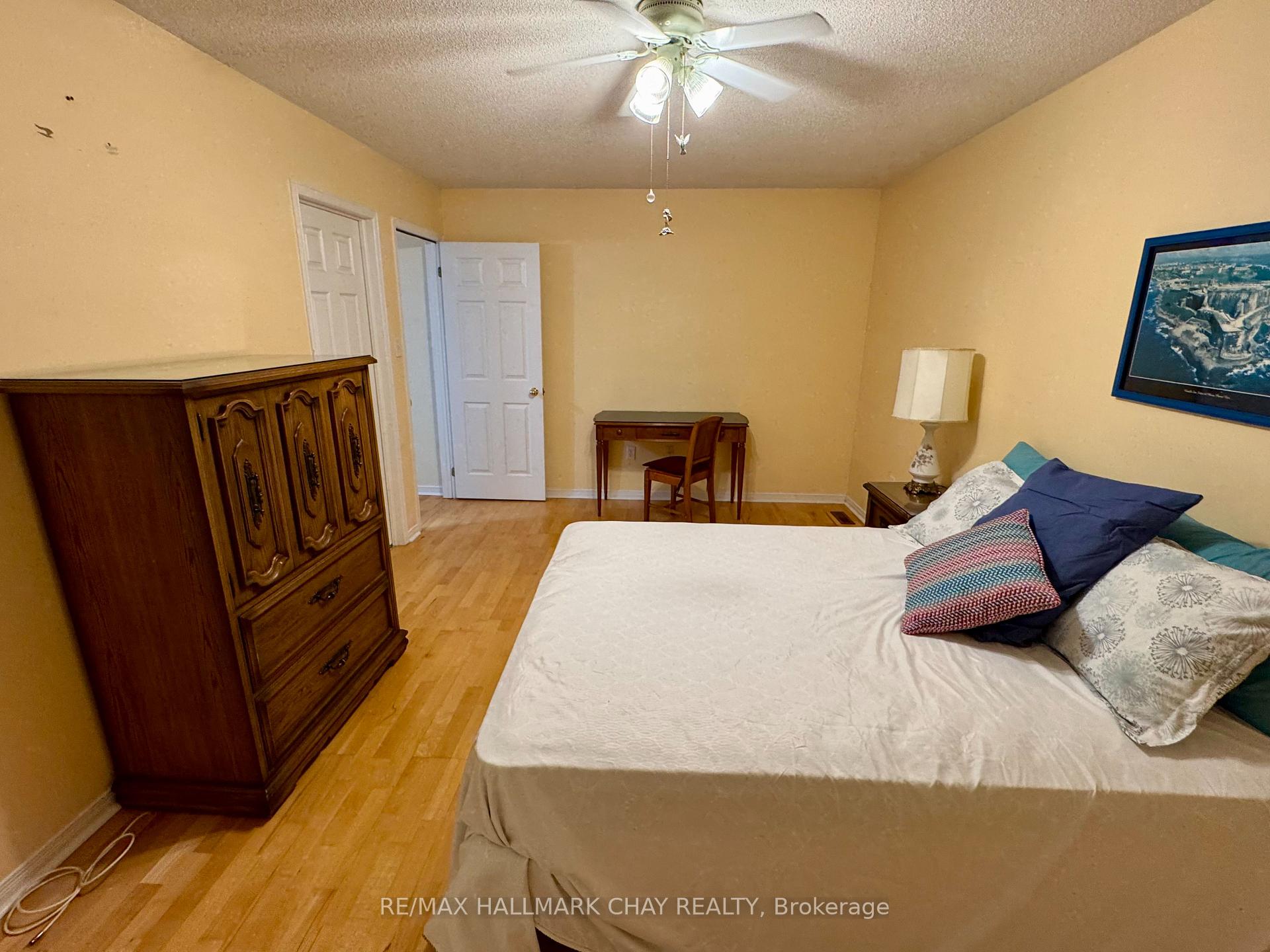 Photo 16 of 119 Livingstone Street E, Barrie, East Bayfield — HOMEH