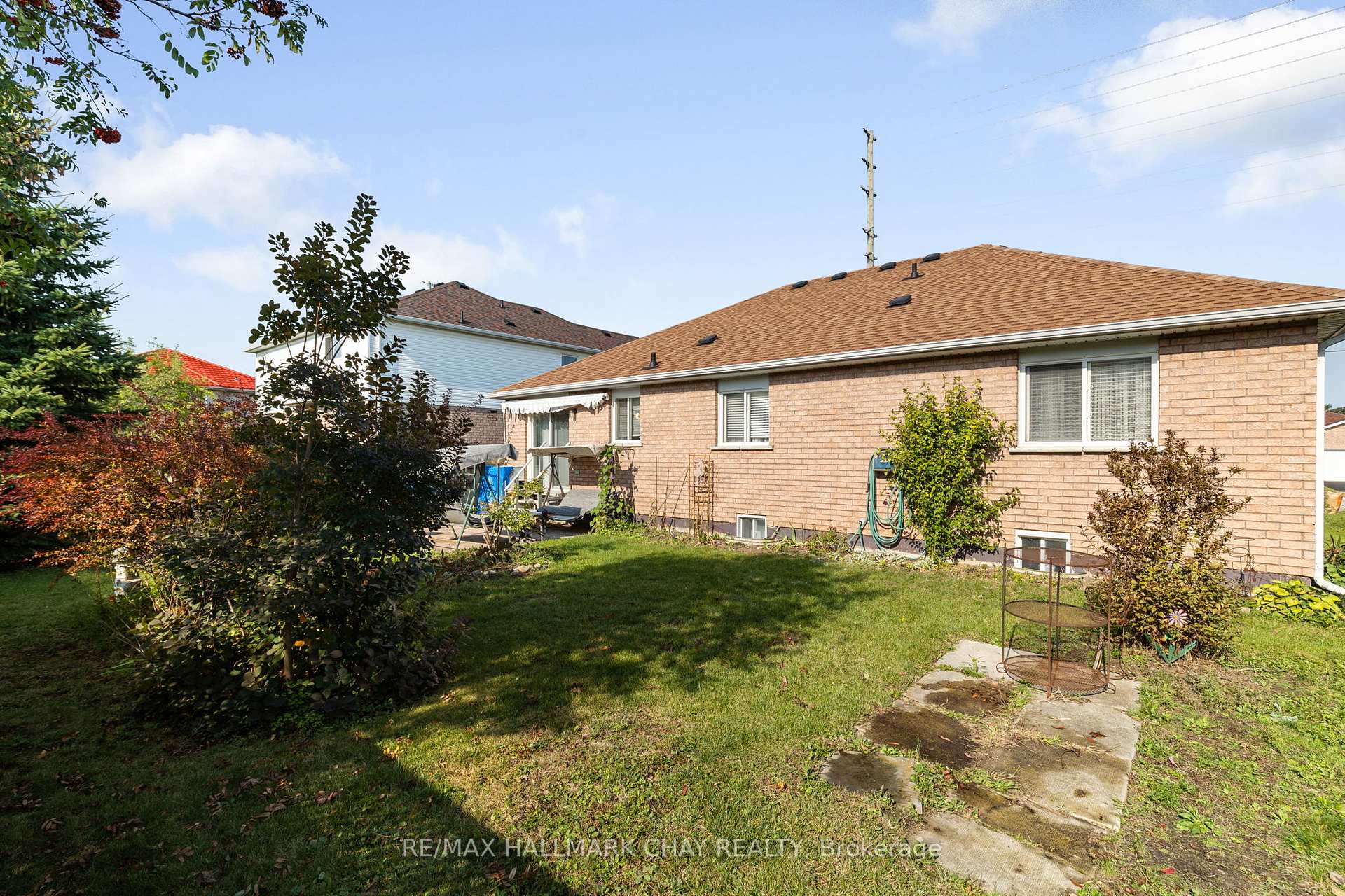 Photo 36 of 119 Livingstone Street E, Barrie, East Bayfield — HOMEH