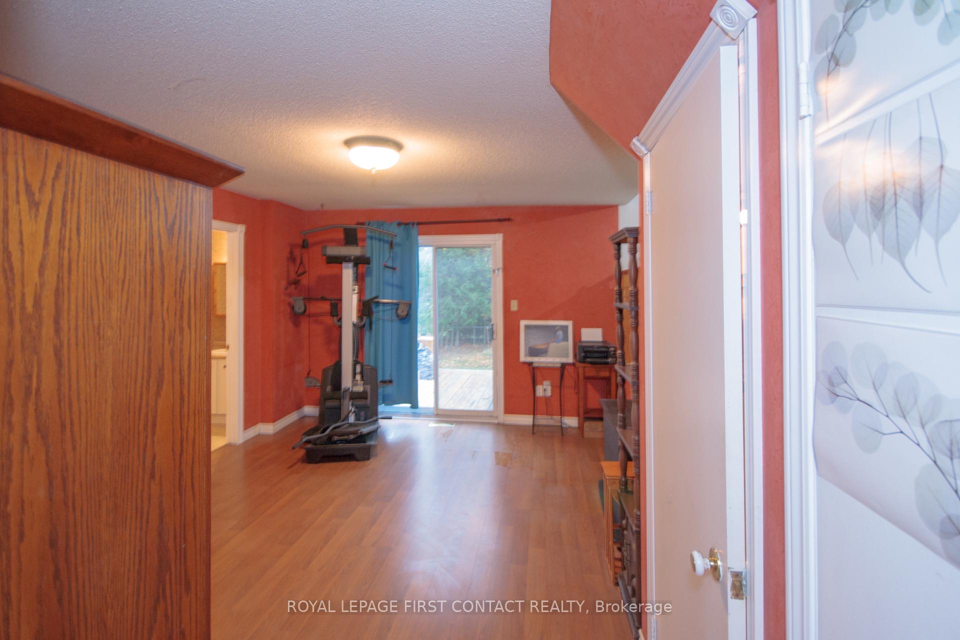 Photo 9 of 17 Mcconkey Place, Barrie, Allandale Heights — HOMEH