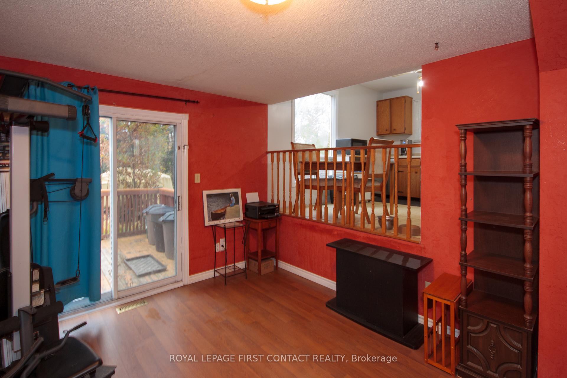Photo 10 of 17 Mcconkey Place, Barrie, Allandale Heights — HOMEH