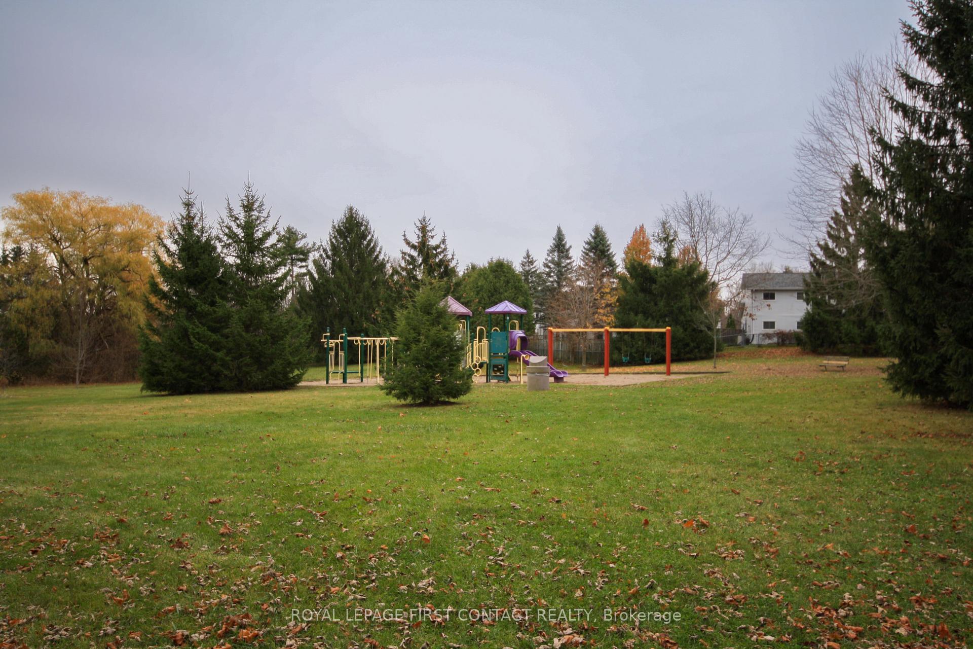 Photo 23 of 17 Mcconkey Place, Barrie, Allandale Heights — HOMEH