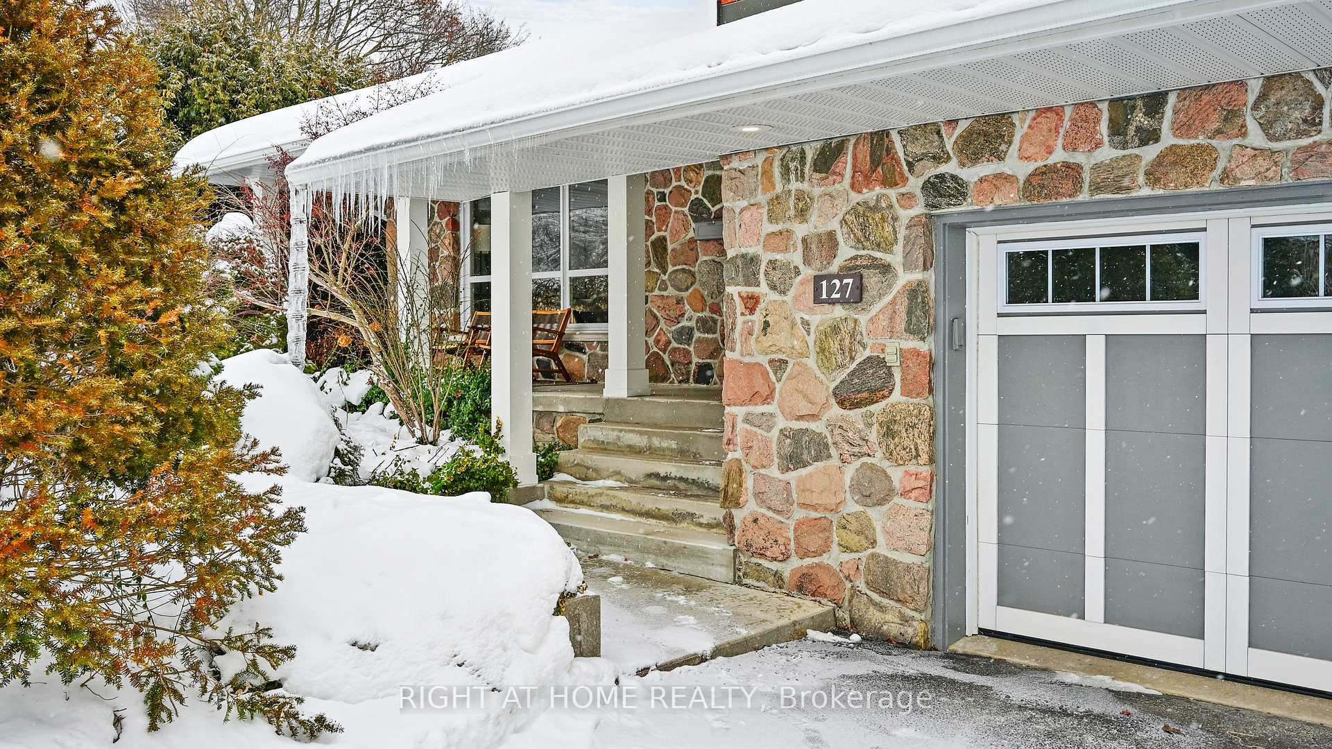 Front of 127 Puget Street