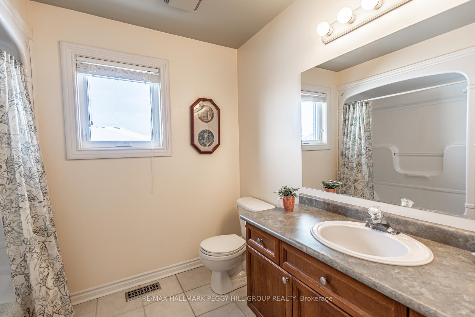 Photo 16 of 57 Summerset Drive, Barrie, Ardagh — HOMEH