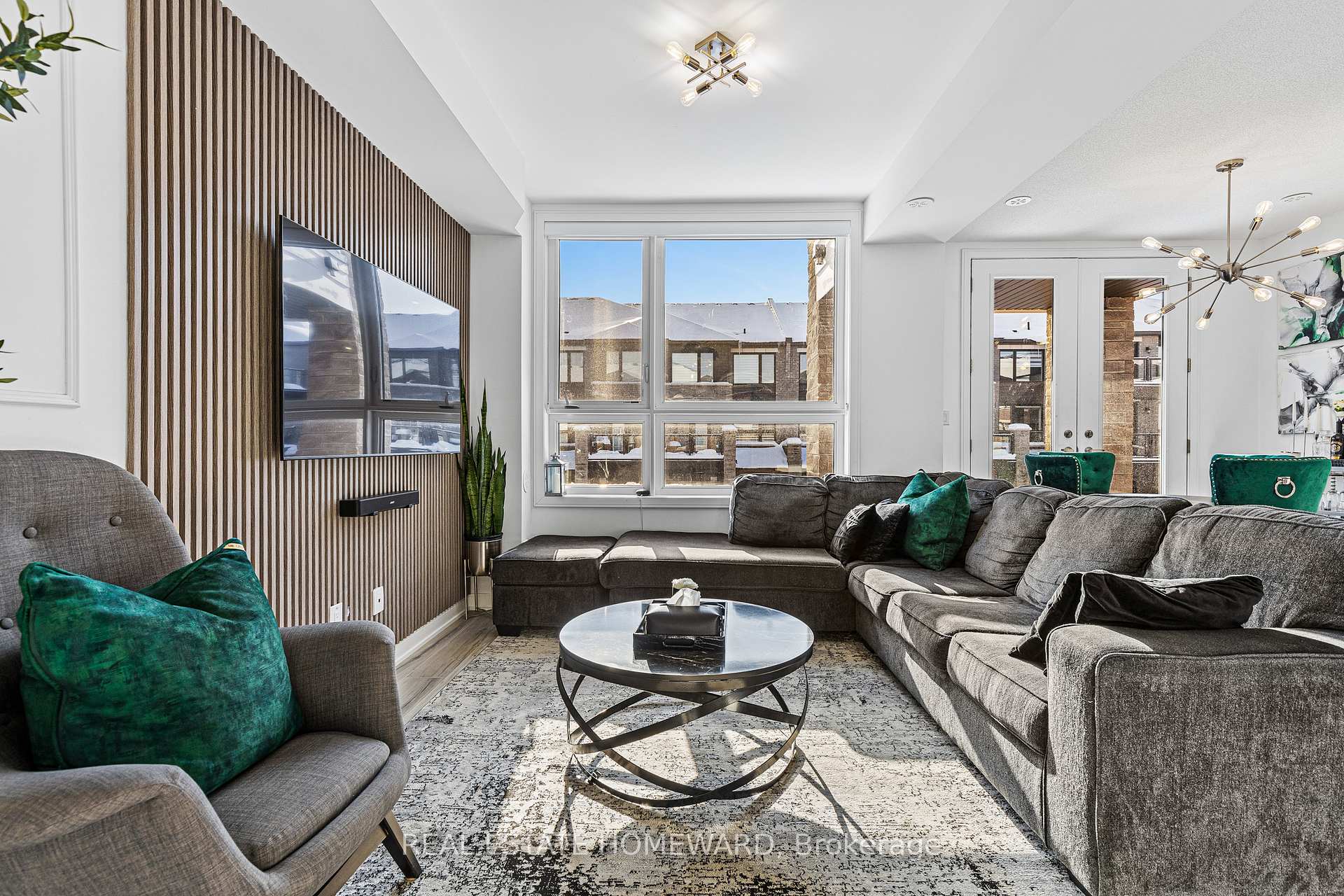 Photo 1 of 41 Spry Lane, Barrie, Innis-Shore — HOMEH