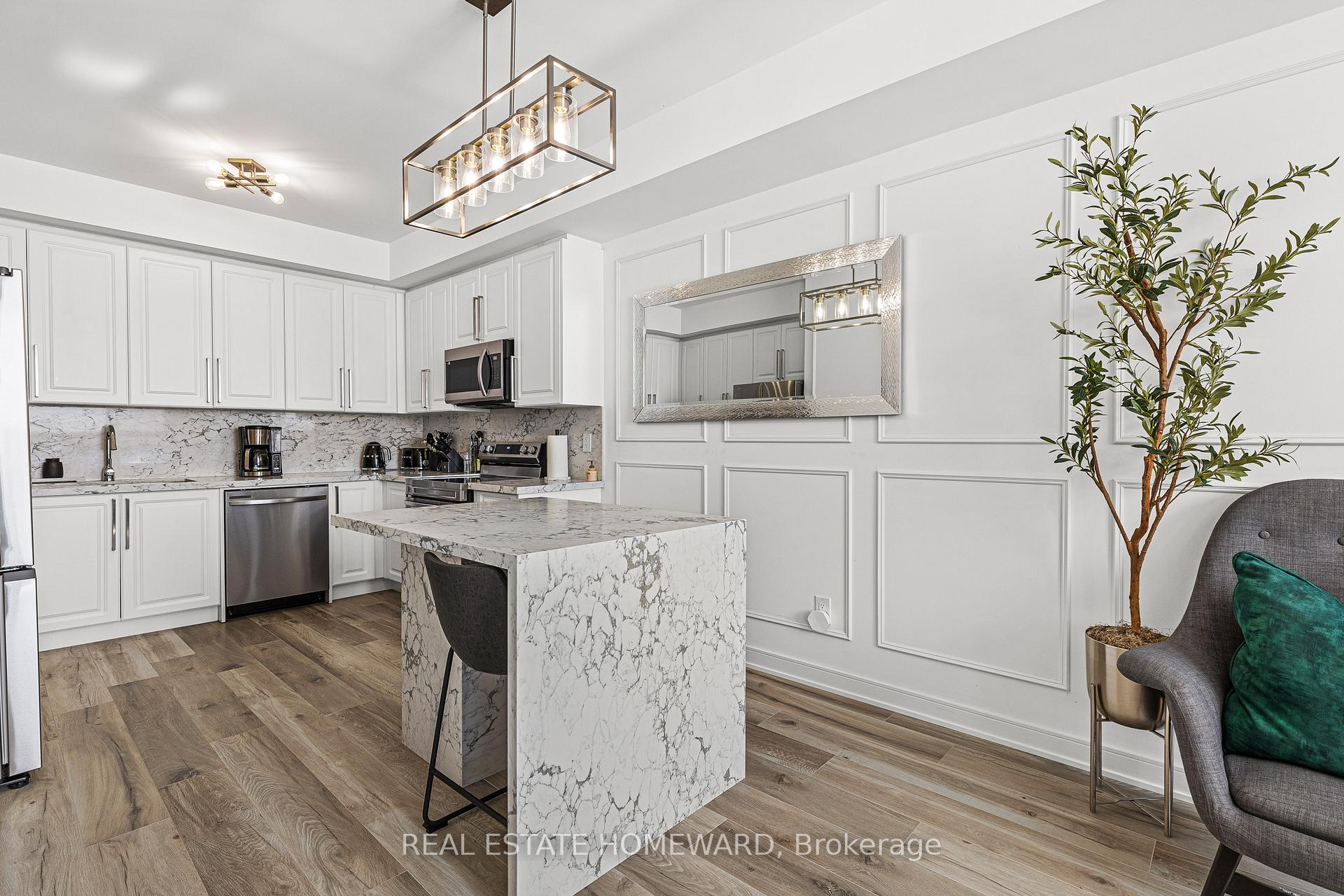 Photo 10 of 41 Spry Lane, Barrie, Innis-Shore — HOMEH
