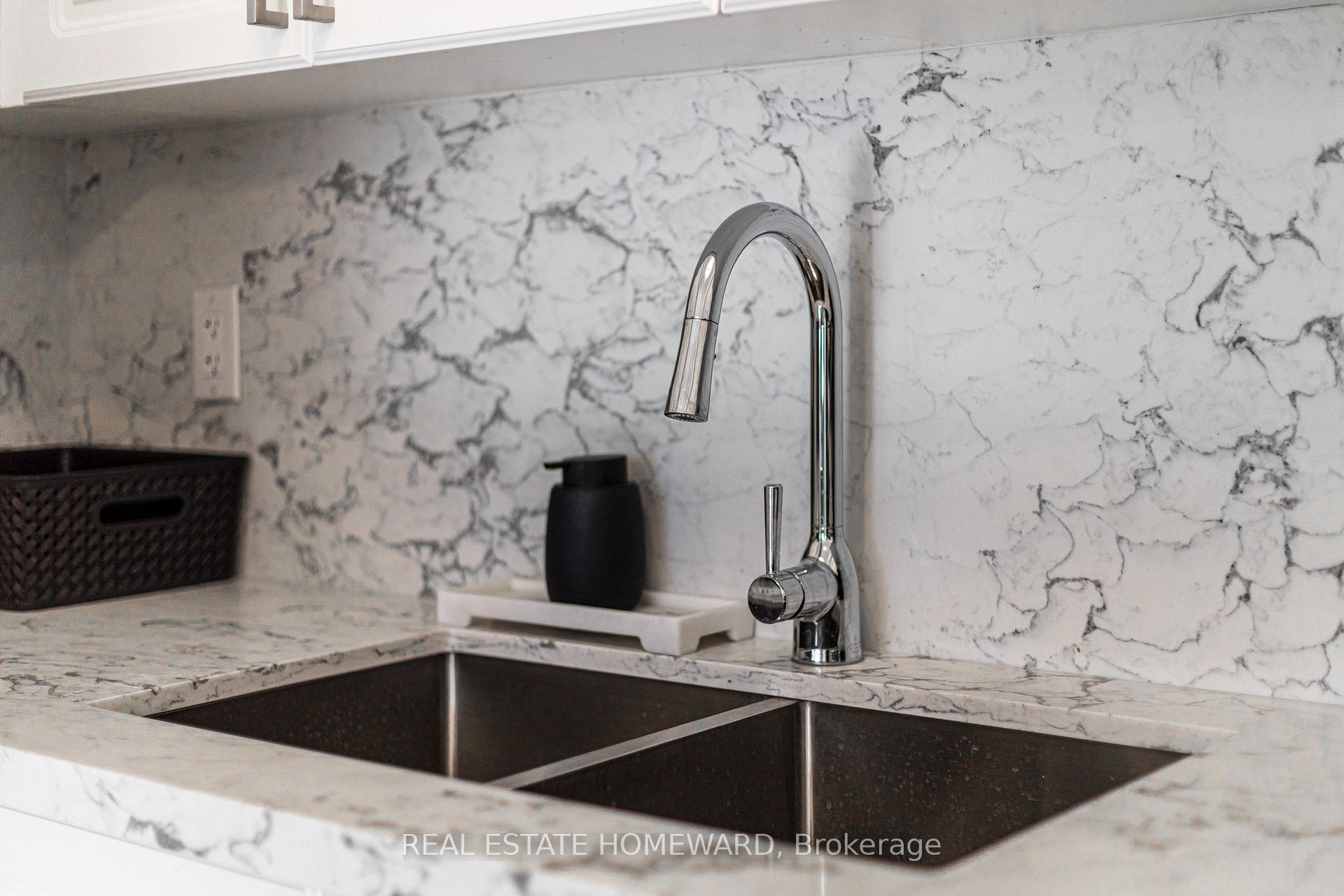 Photo 13 of 41 Spry Lane, Barrie, Innis-Shore — HOMEH
