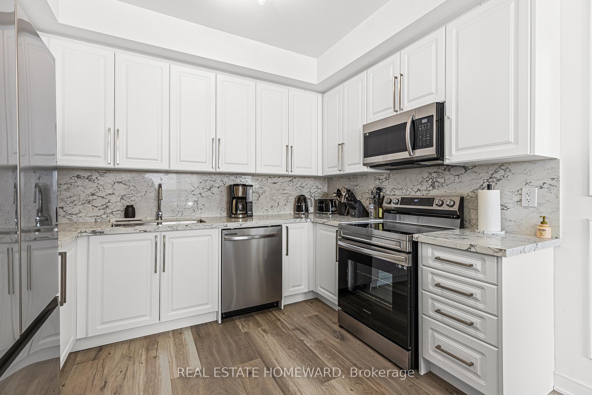 Photo 15 of 41 Spry Lane, Barrie, Innis-Shore — HOMEH