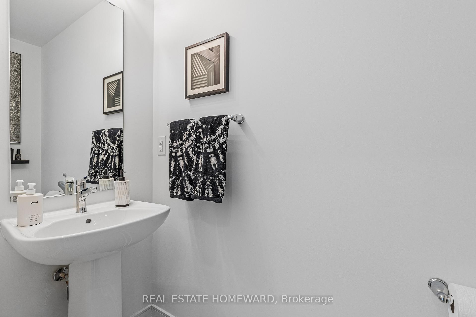 Photo 20 of 41 Spry Lane, Barrie, Innis-Shore — HOMEH