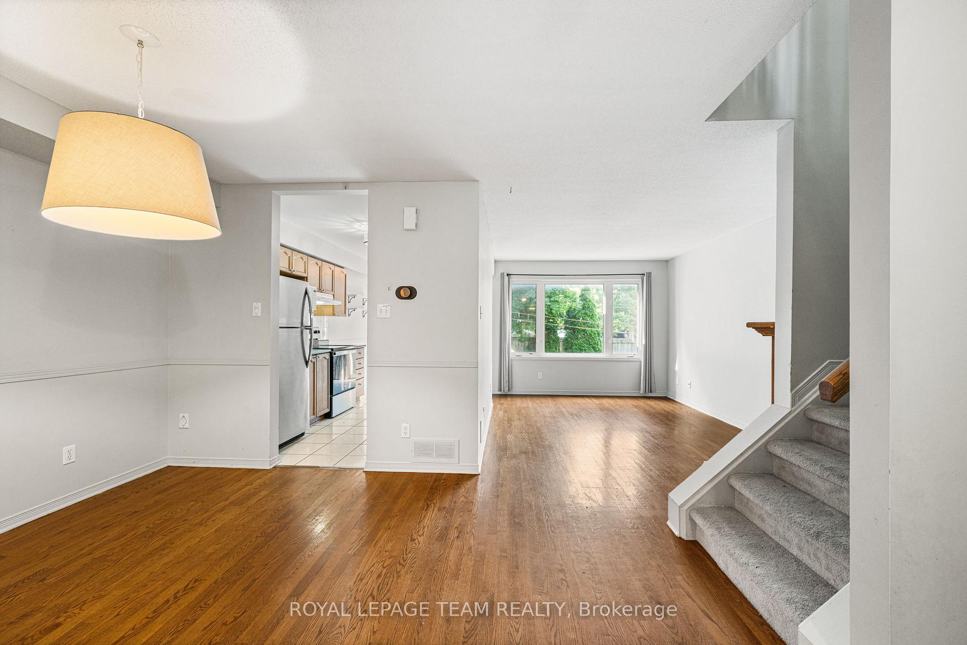 Photo 5 of 156 Claridge Drive, Ottawa, Barrhaven - Longfields — HOMEH