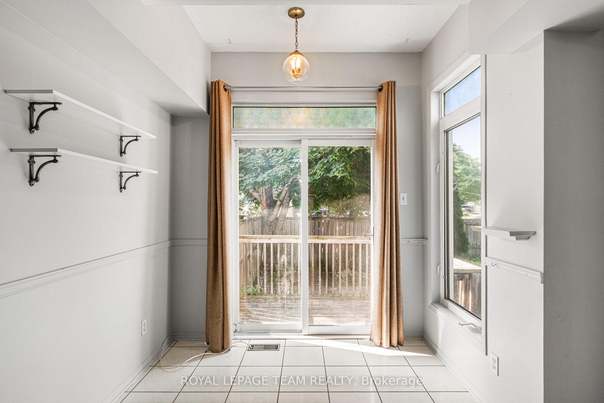 Photo 11 of 156 Claridge Drive, Ottawa, Barrhaven - Longfields — HOMEH
