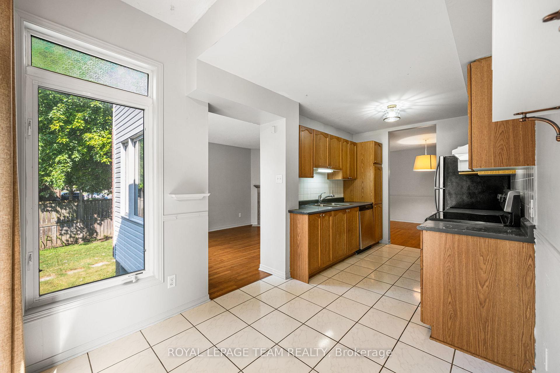 Photo 12 of 156 Claridge Drive, Ottawa, Barrhaven - Longfields — HOMEH